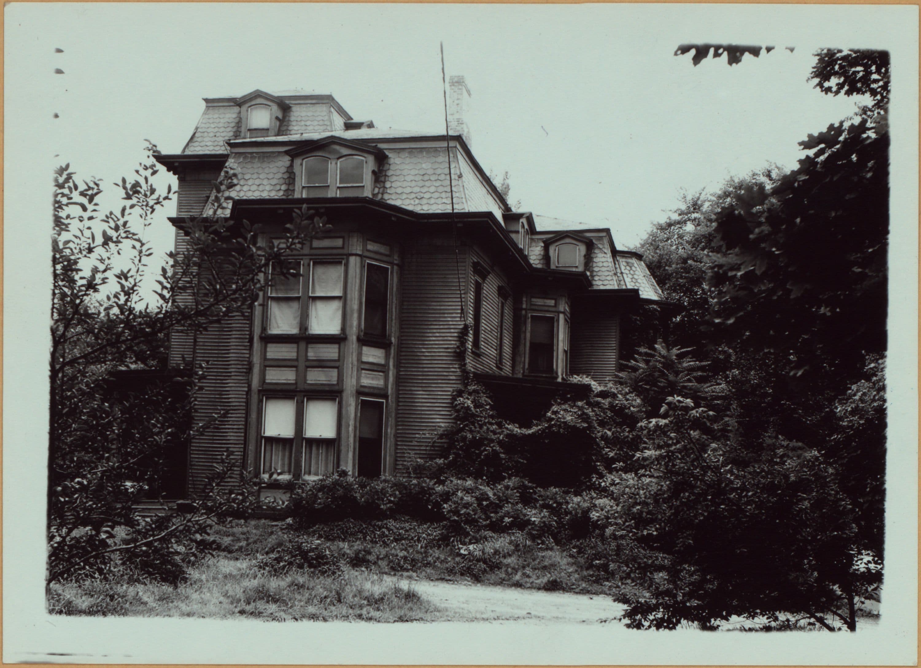 Queens: Elmhurst Avenue - Broadway