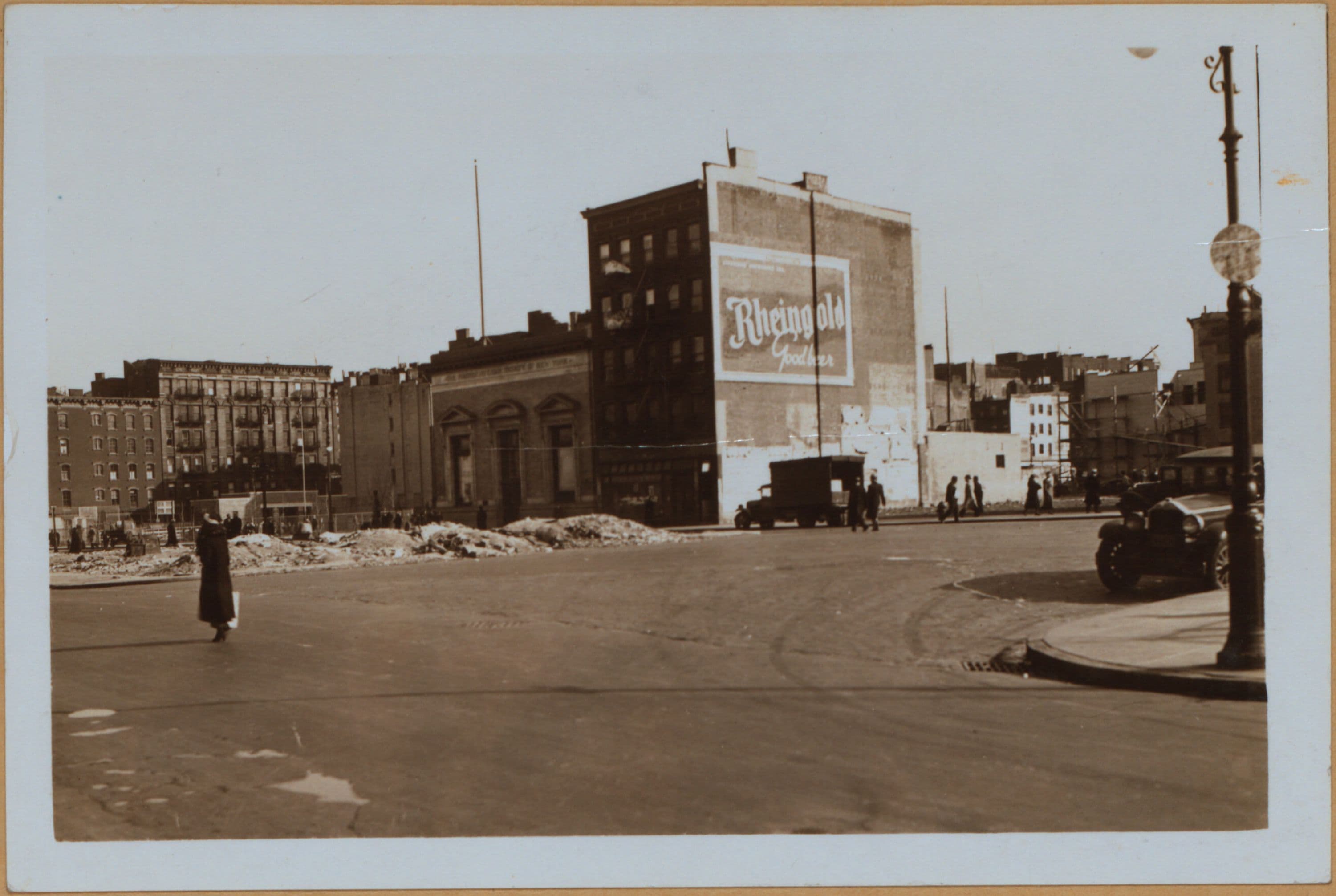 Manhattan: Houston Street (East) - Ludlow Street