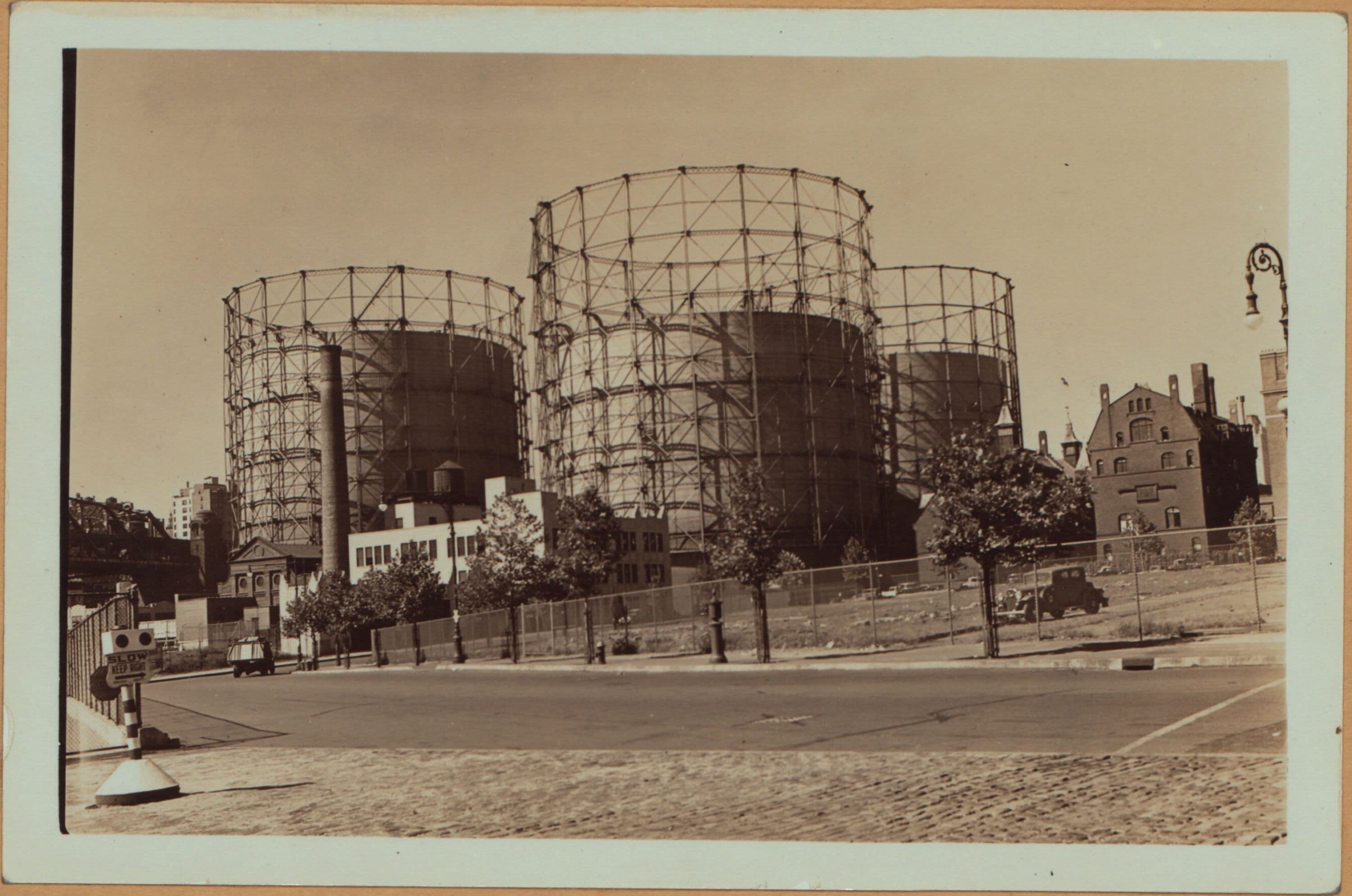 Manhattan: Marie Curie Avenue - 64th Street (East)