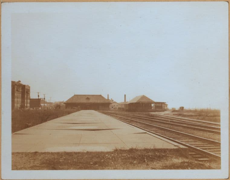 Brooklyn: Brighton Beach Avenue - Mayo Street