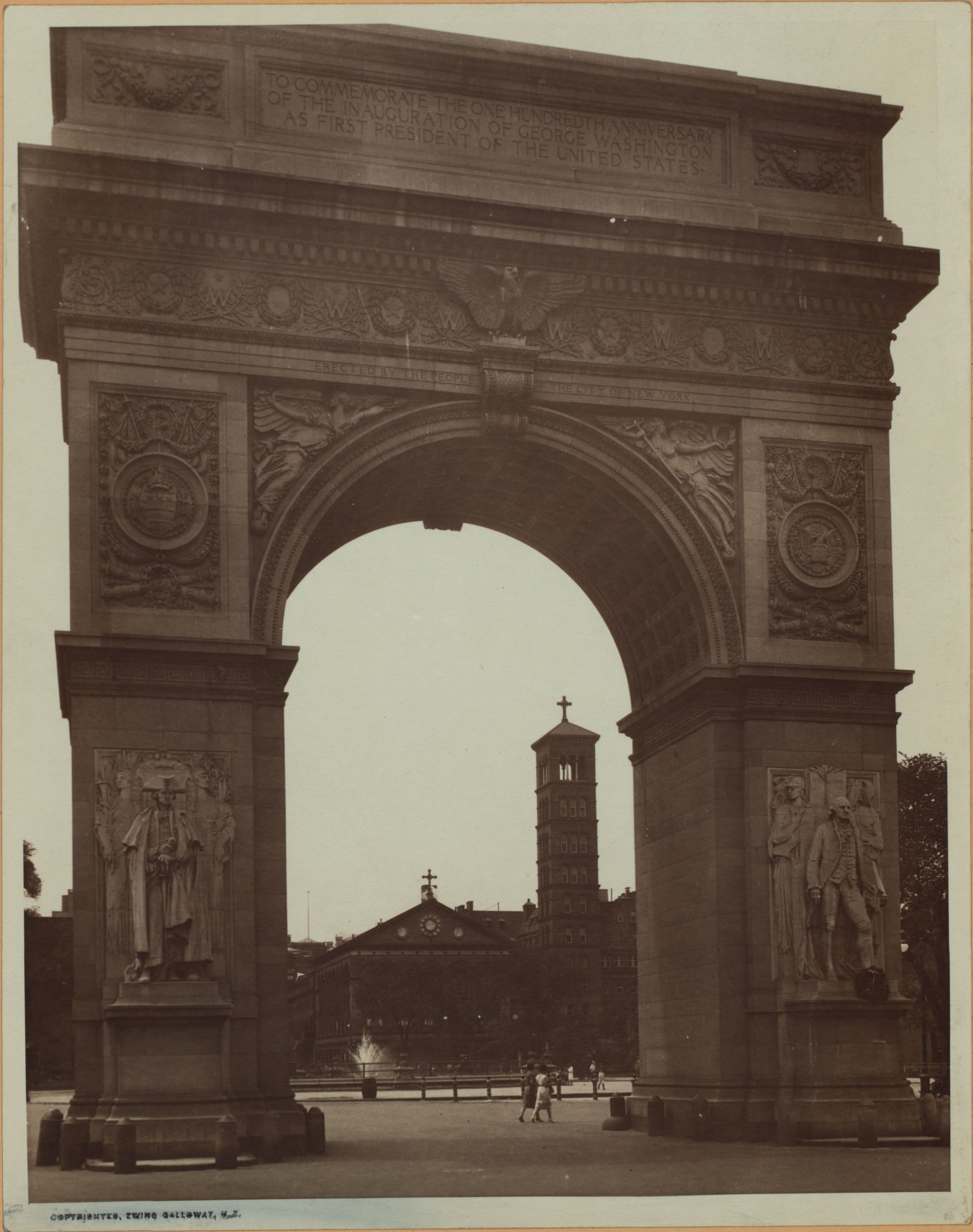 Manhattan: Washington Square - Washington Square West