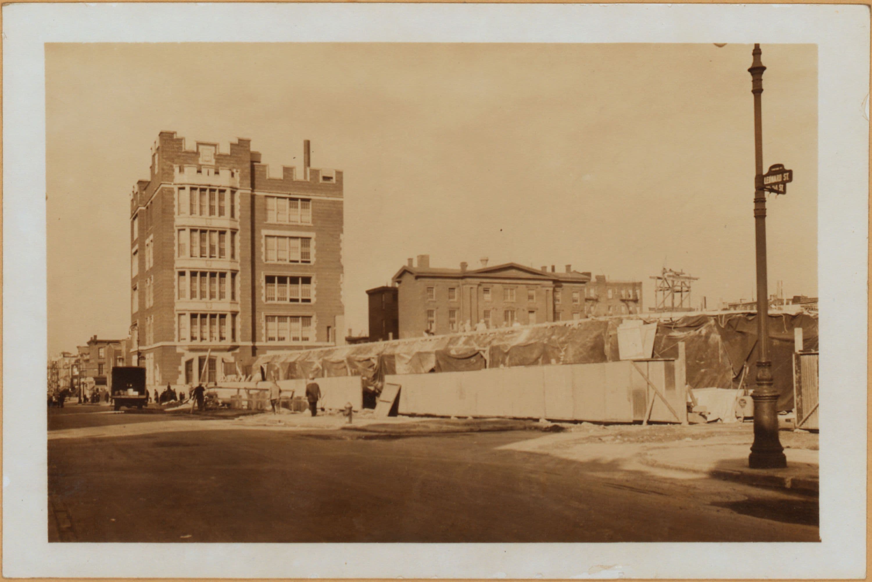 Brooklyn: Maujer Street - Leonard Street