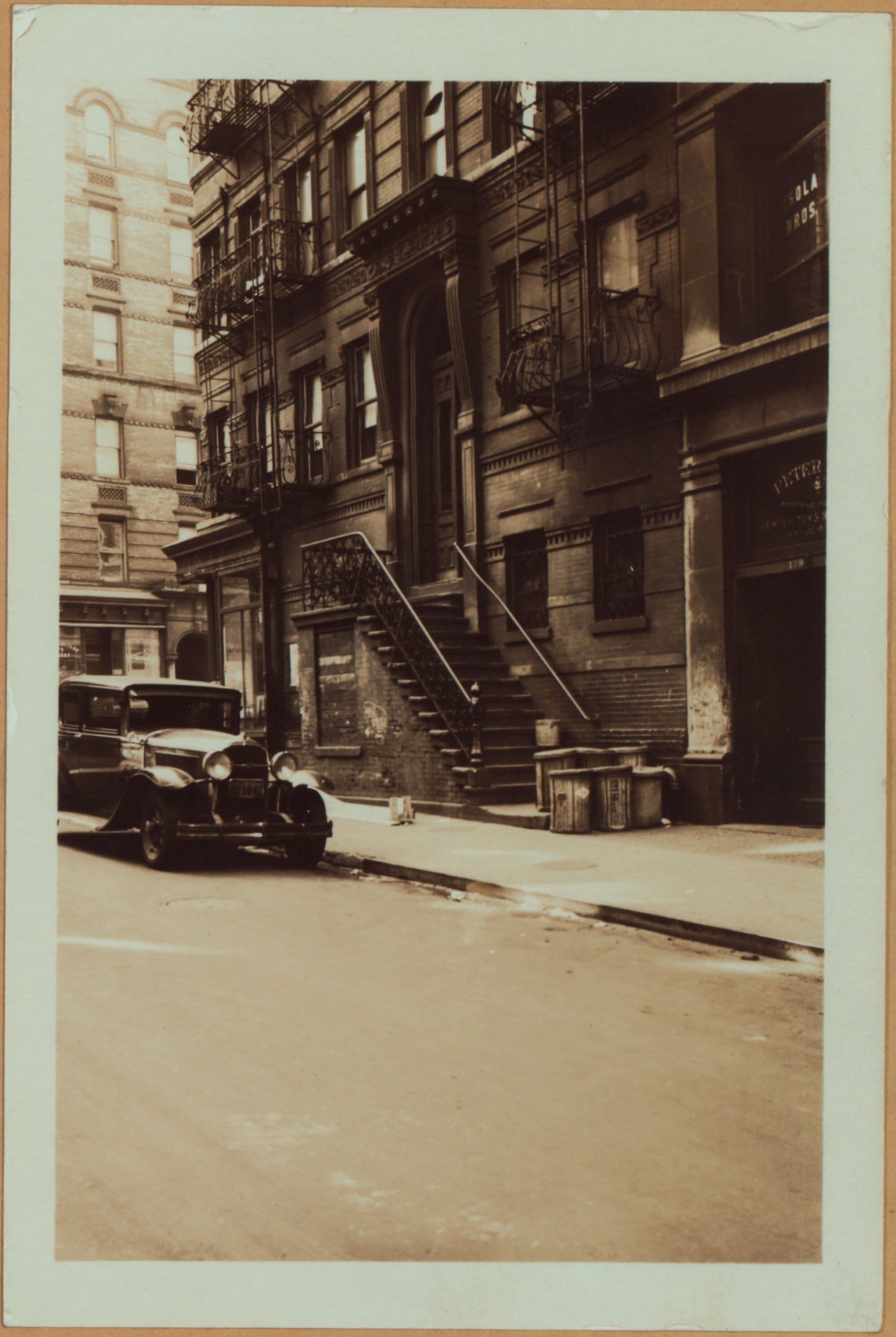 Manhattan: White Street - Baxter Street, 1927–1937