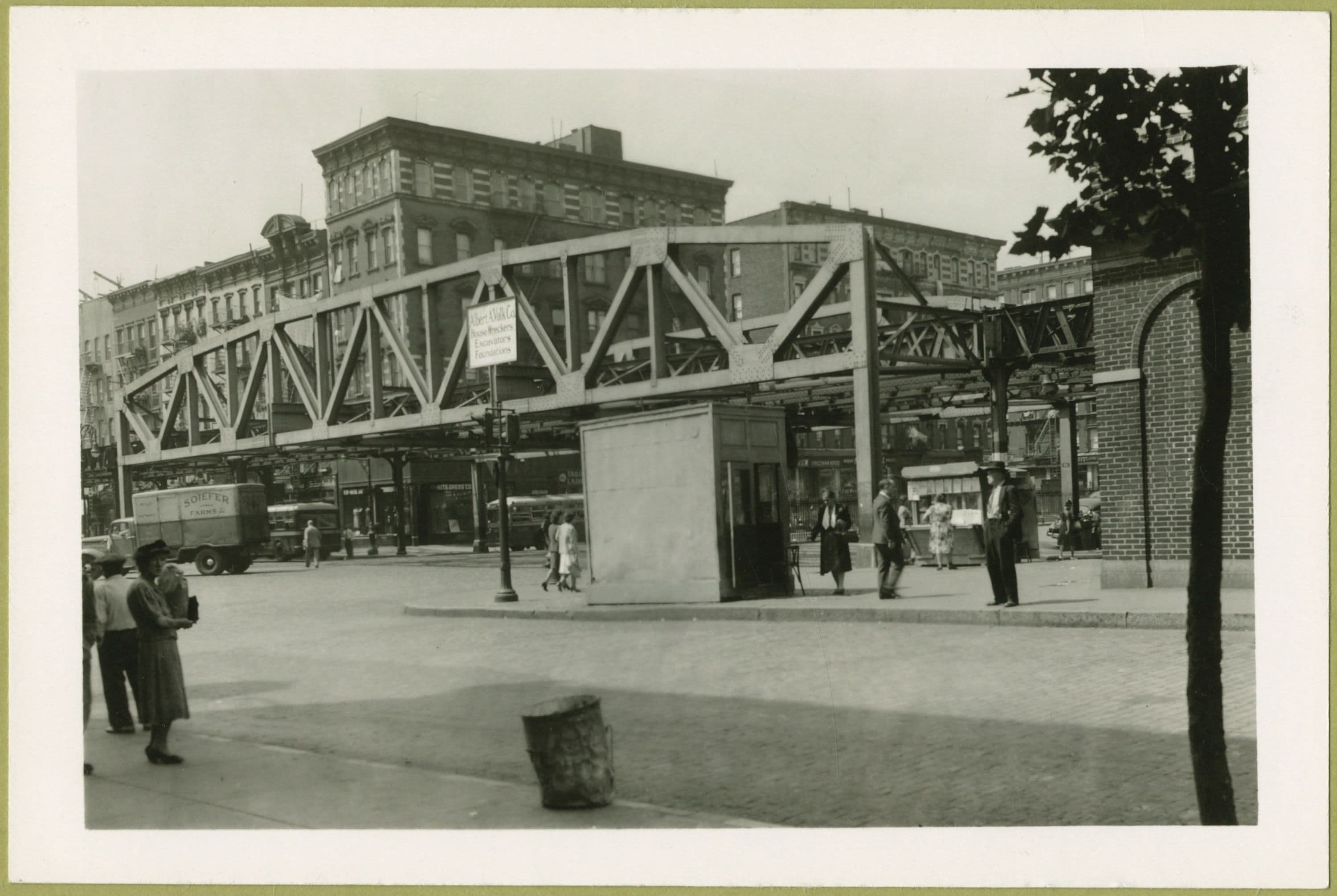 Manhattan: Delancey Street - Allen Street