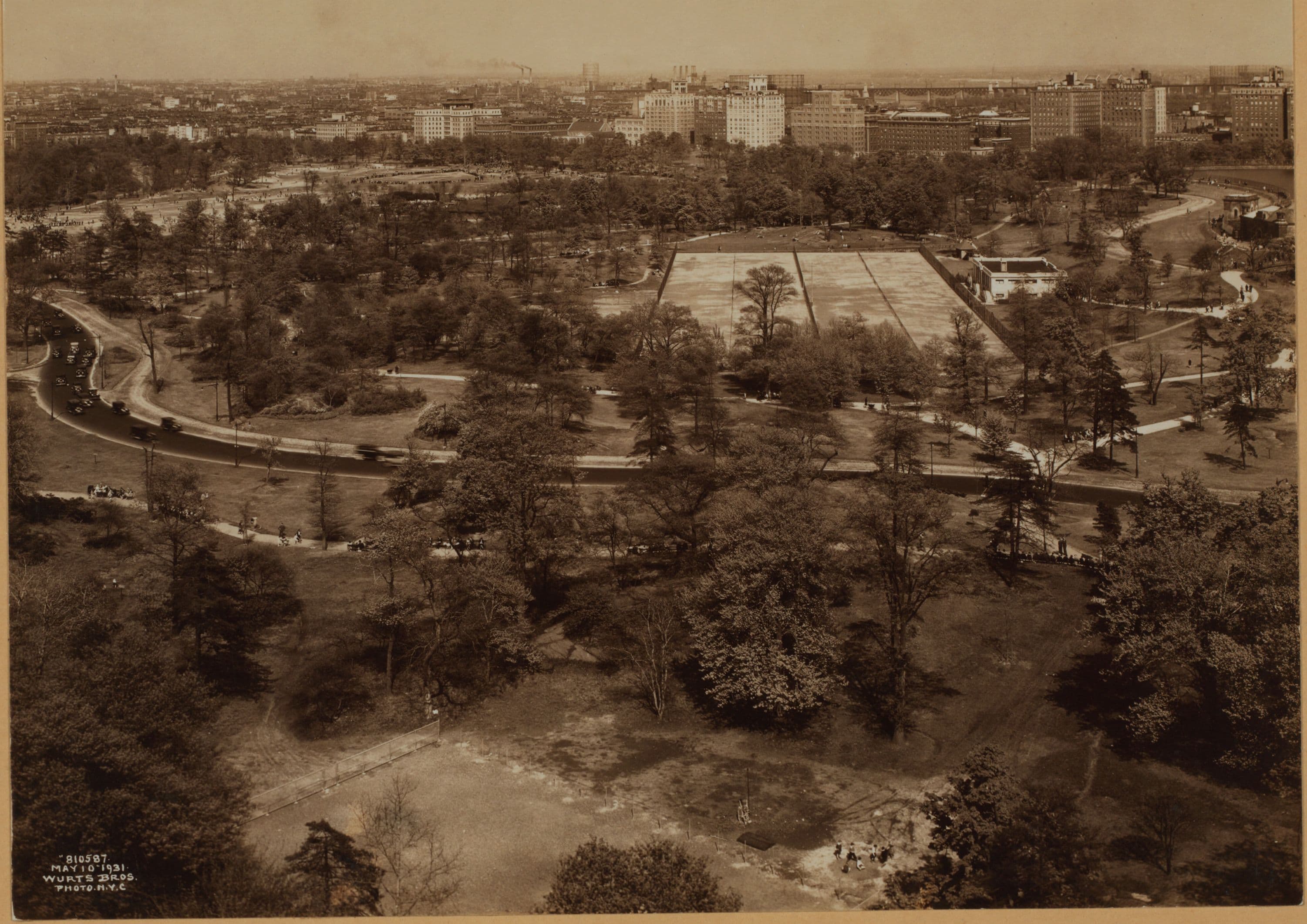 Manhattan: Central Park - Playgrounds [between North Meadow and Upper Reservoir.]