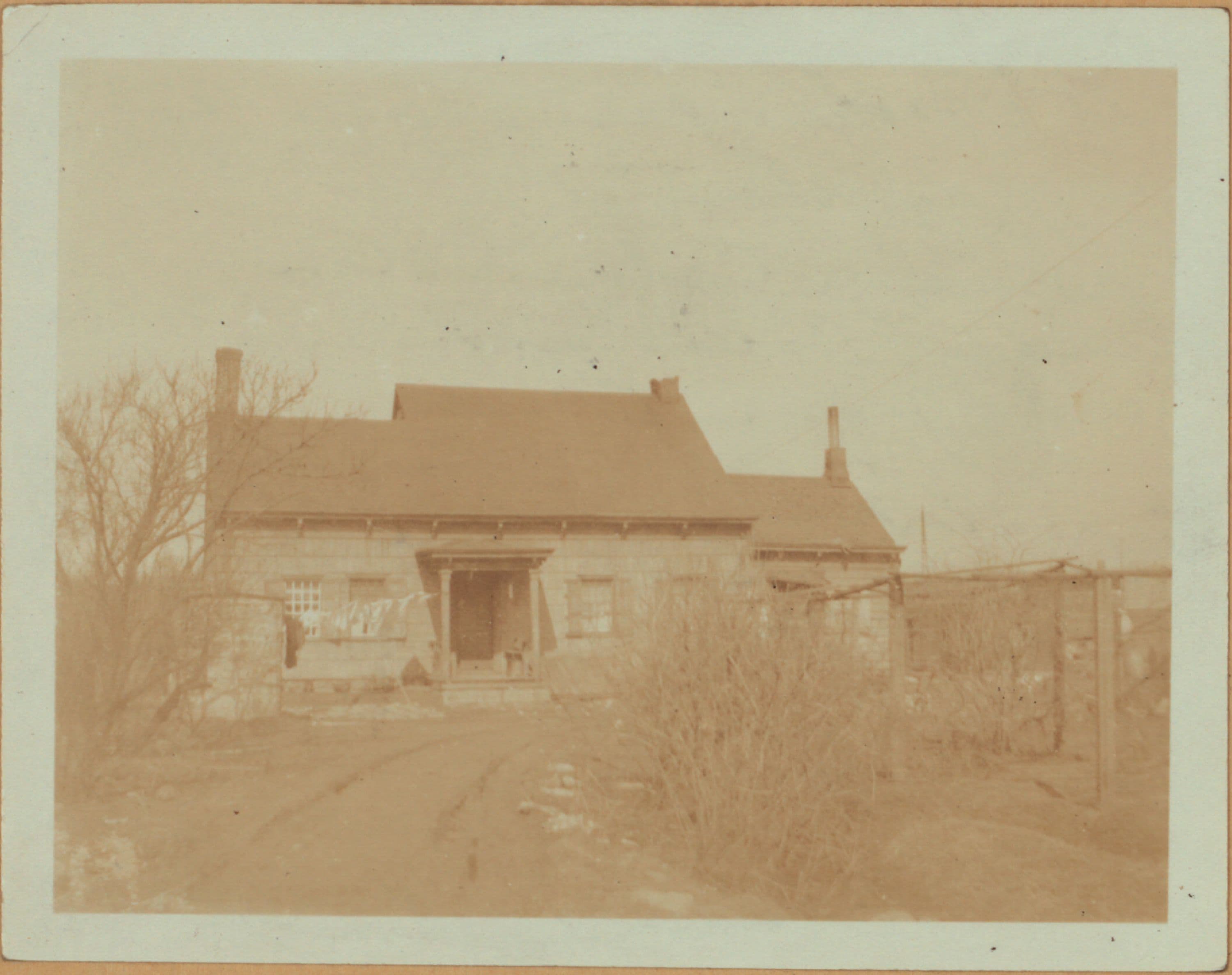 Queens: Calamus Avenue - 72nd Place