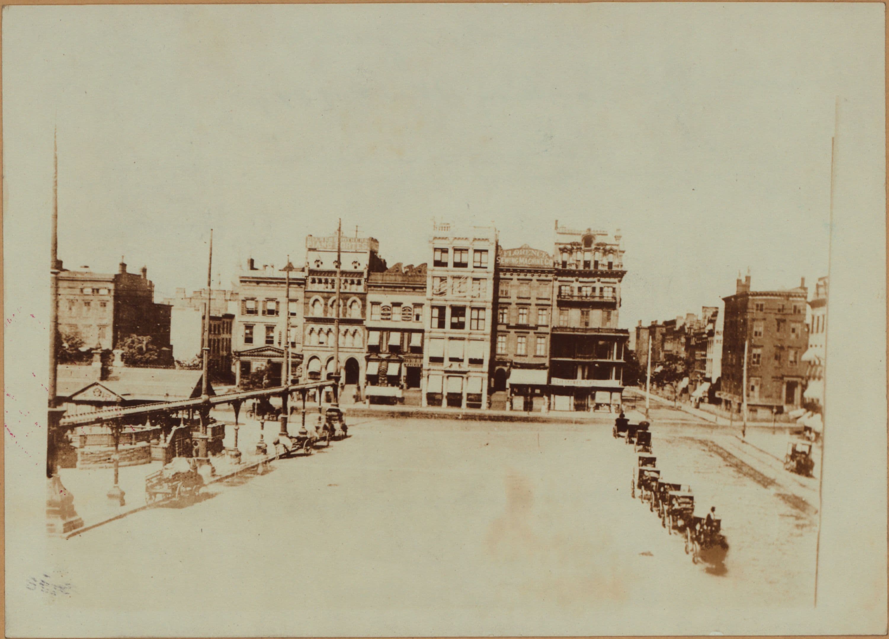 Manhattan: Union Square (West) - Between 16th and 17th Streets.