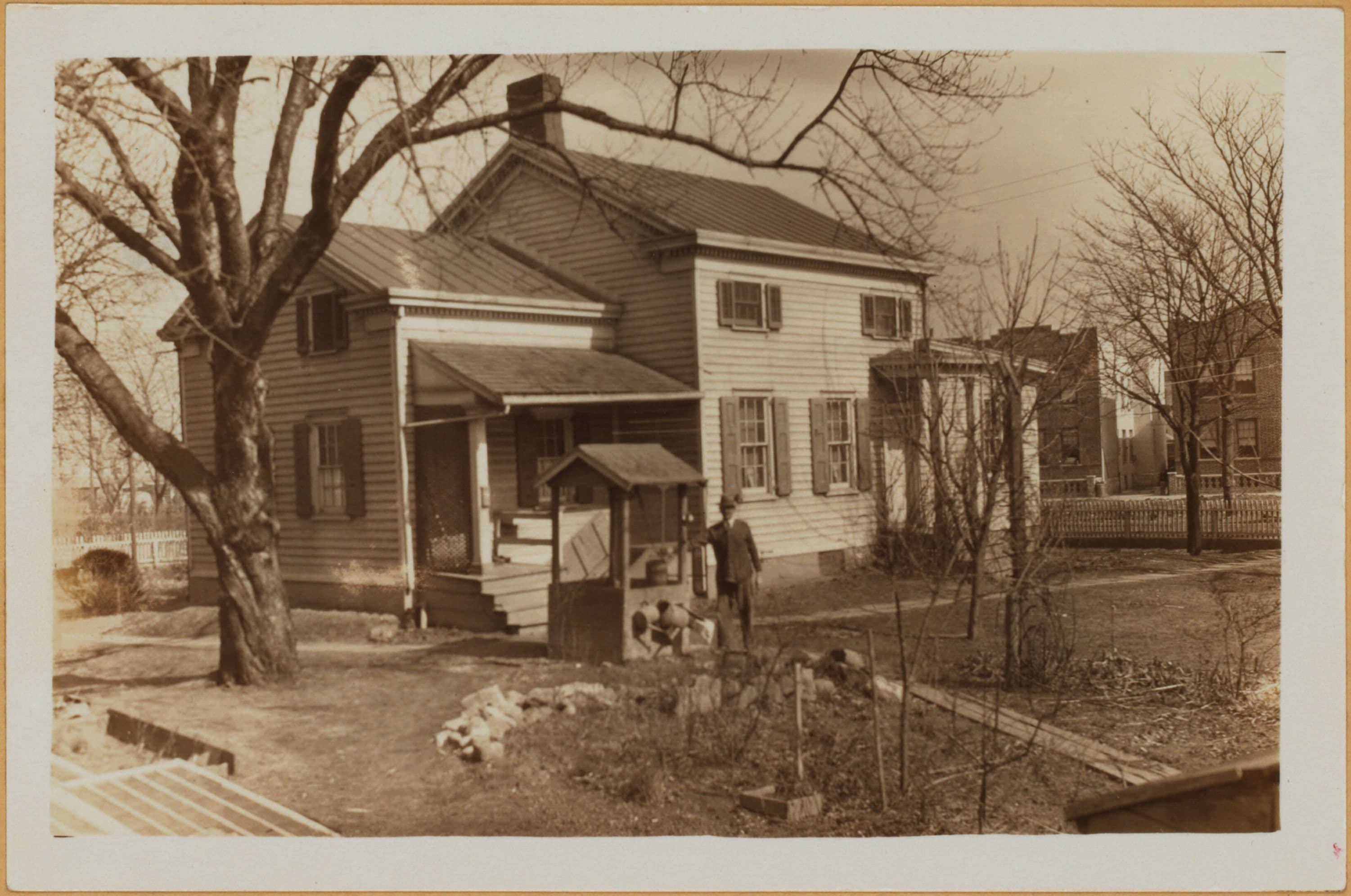 Brooklyn: Village Rd. N. - Village Rd. E.