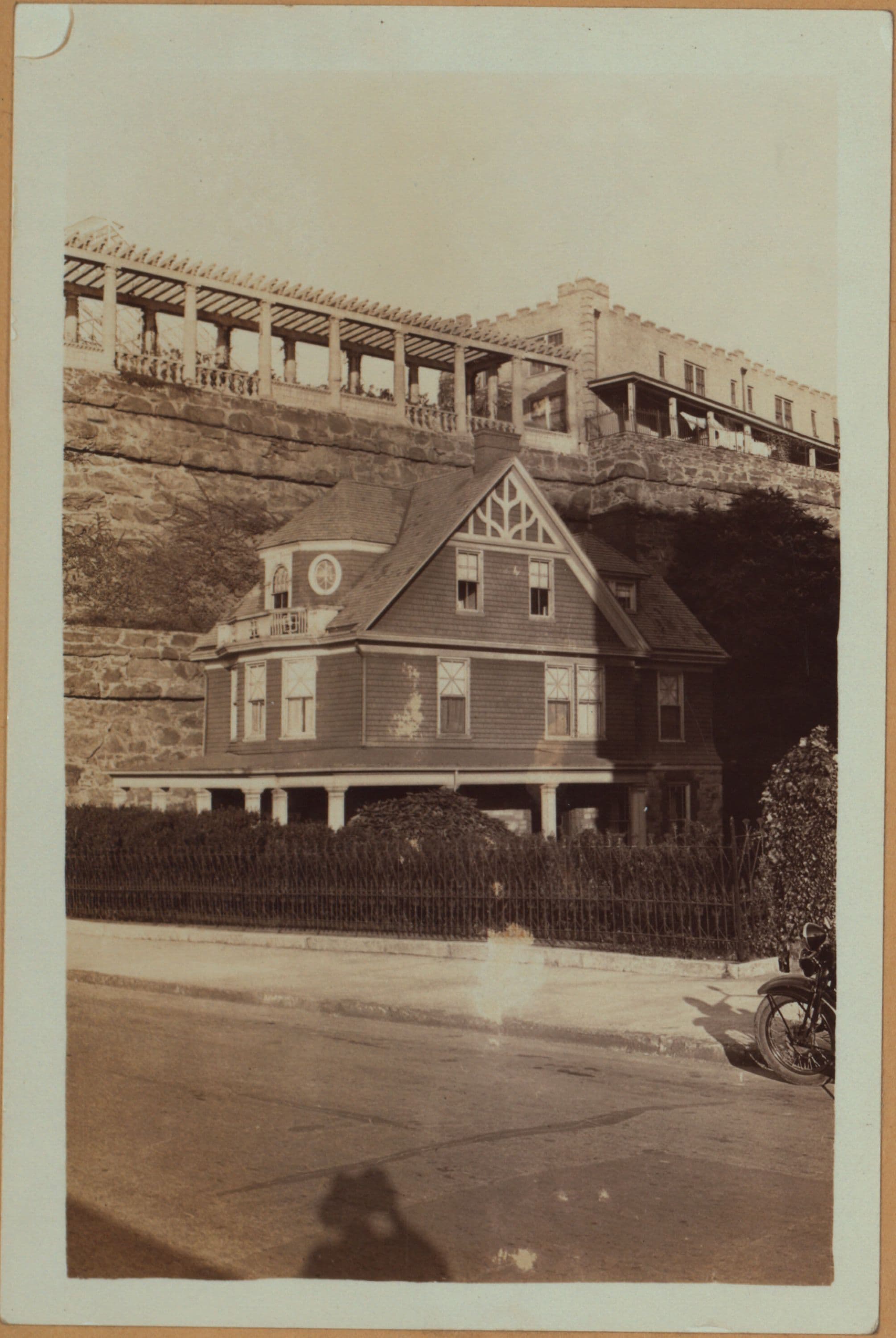 Manhattan: Riverside Drive - 181st Street