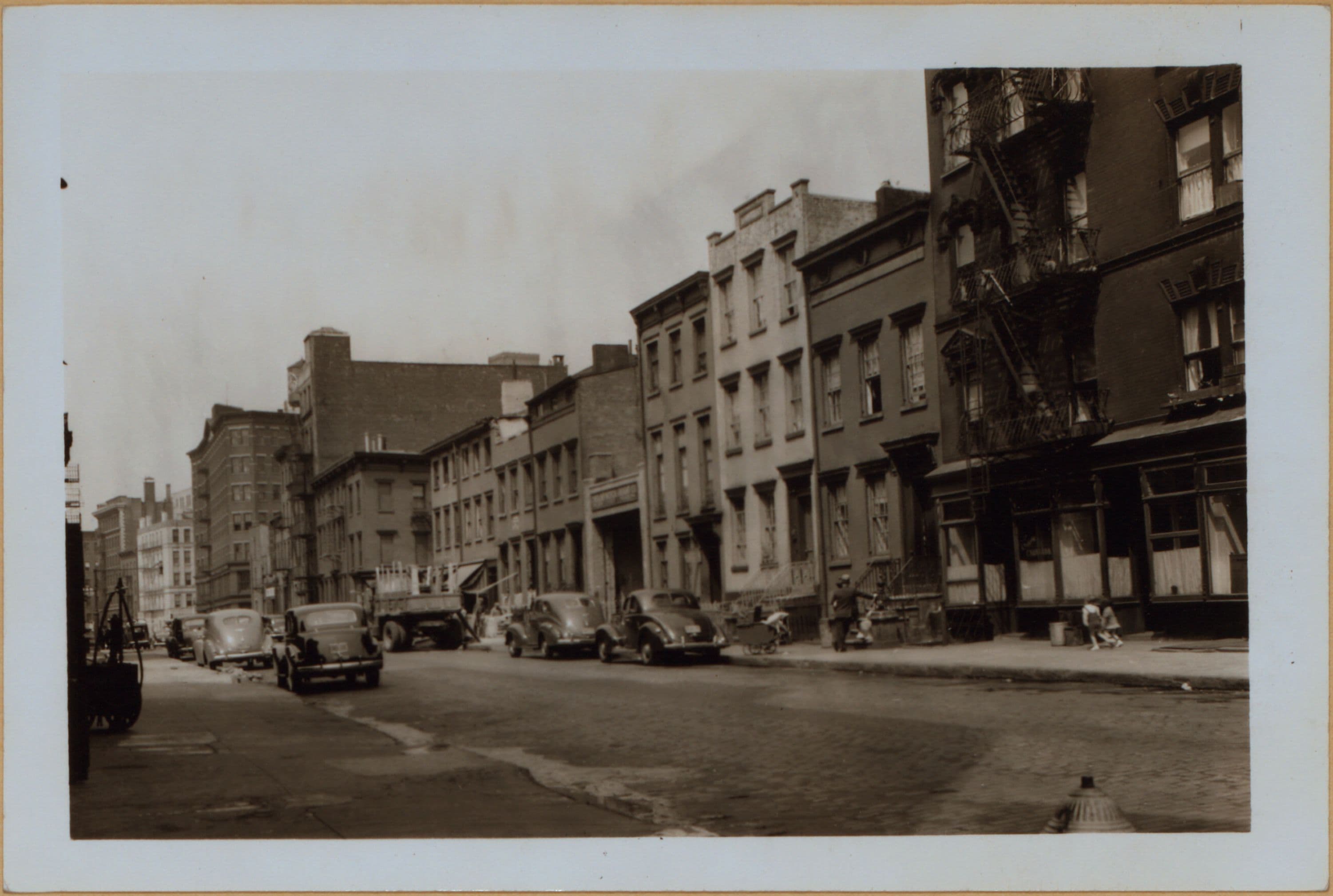 Manhattan: Greenwich Street - Christopher Street.