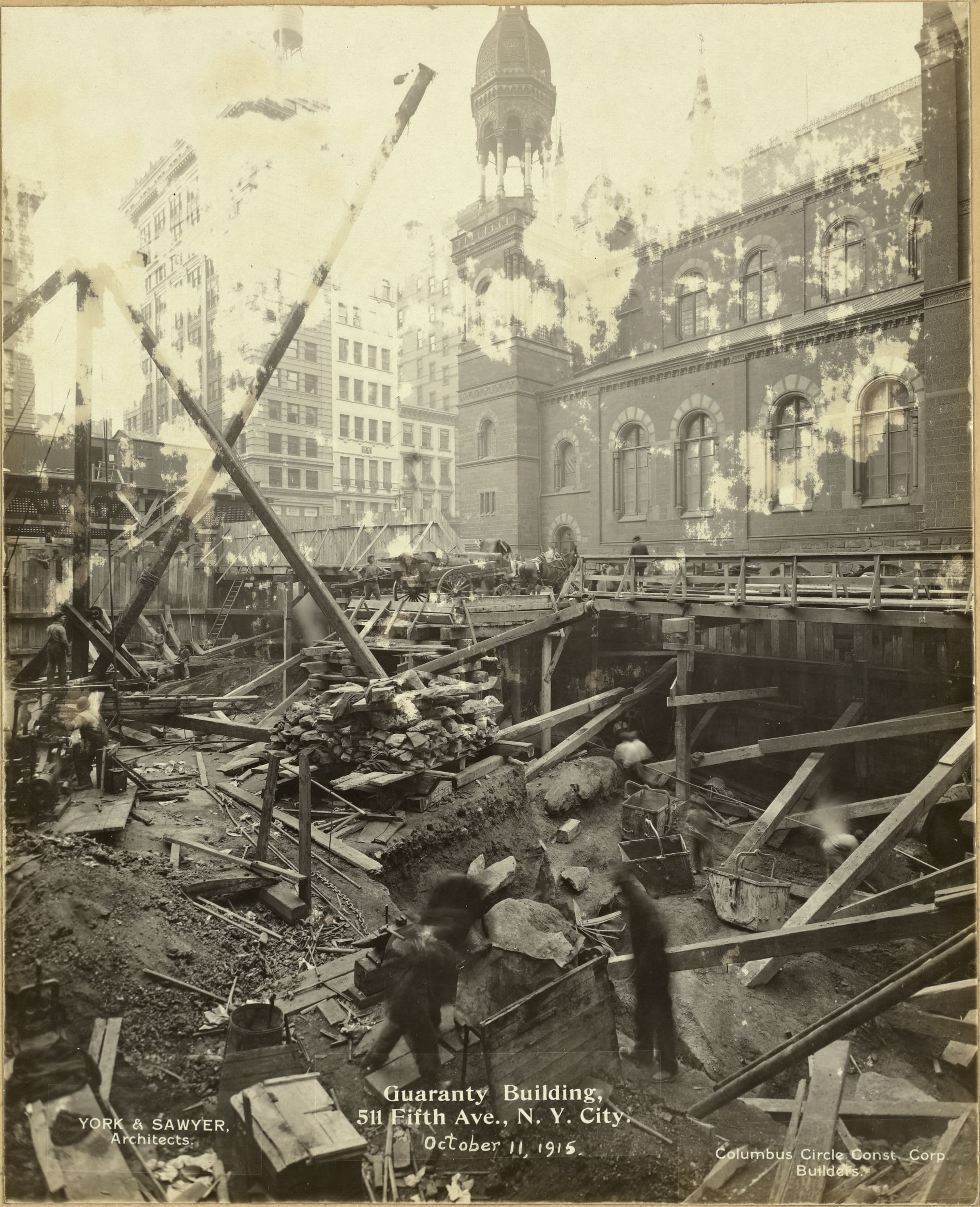 Manhattan: 5th Avenue - 43rd Street