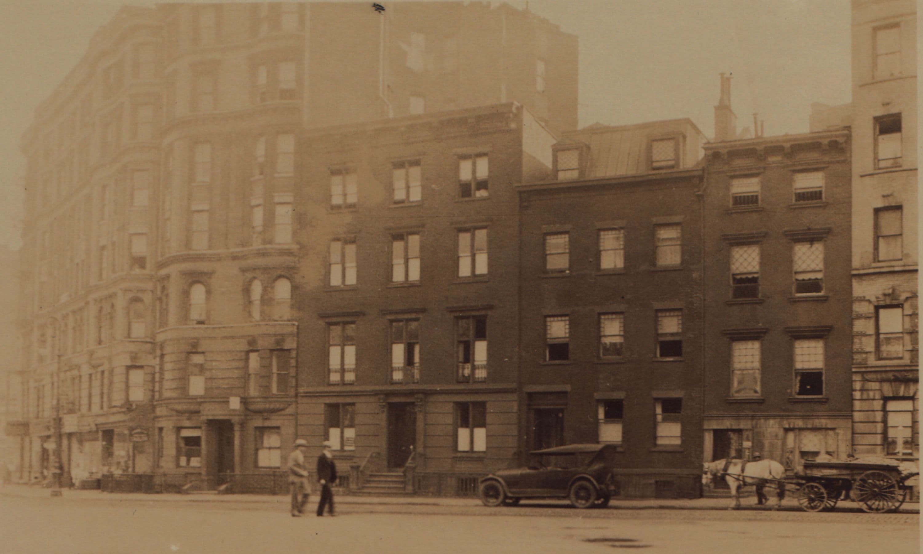 Manhattan: Stuyvesant Place - 9th Street (East)