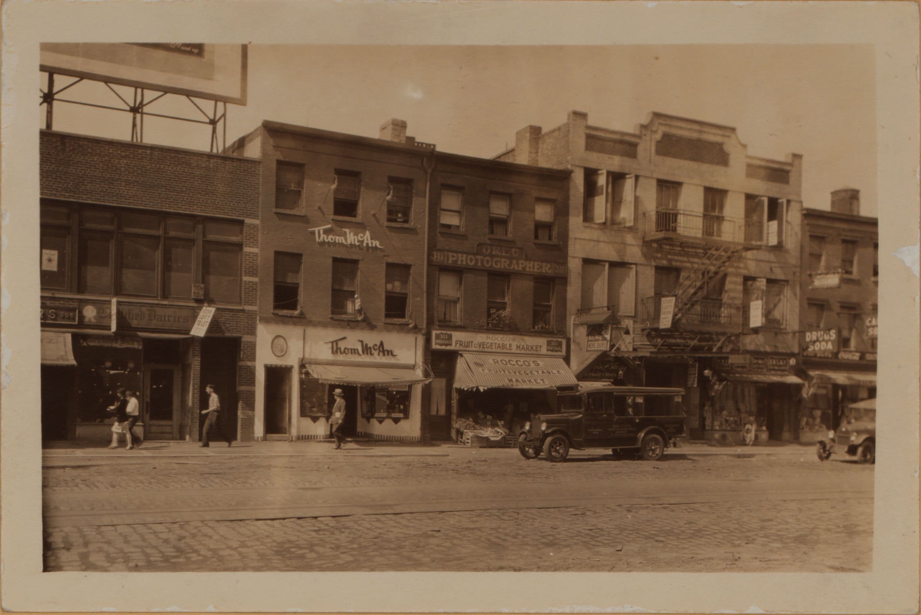 Manhattan: 8th Avenue - 25th Street (West)