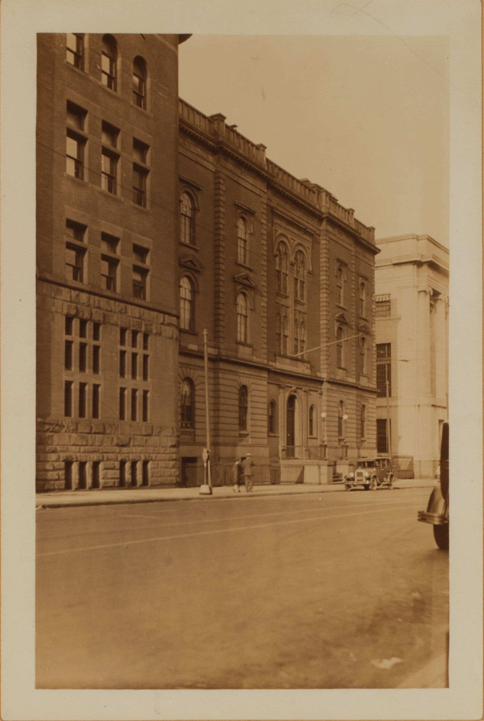 Brooklyn: Livingston Street - Court Street