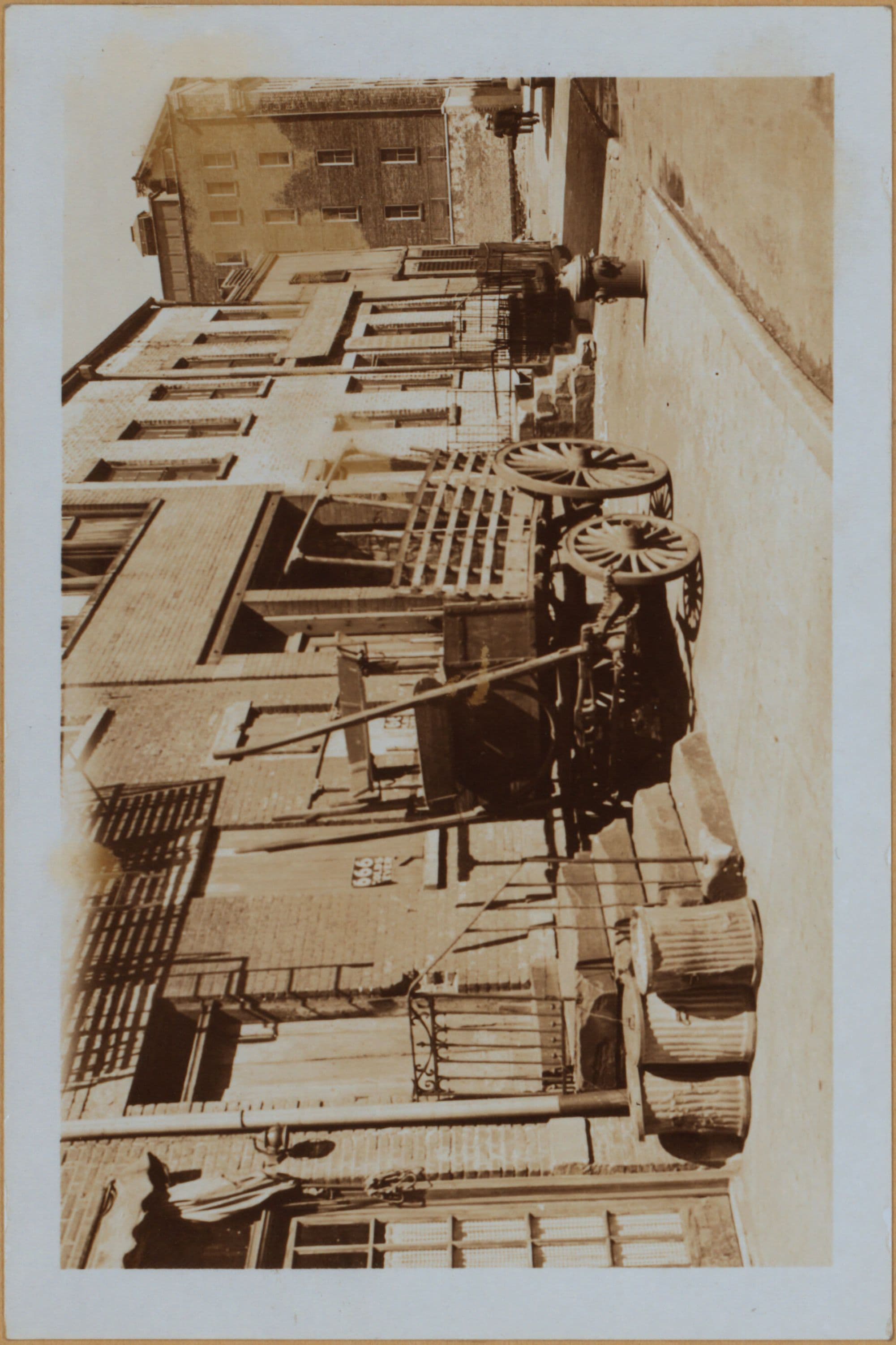 Manhattan: Front Street - Jackson Street