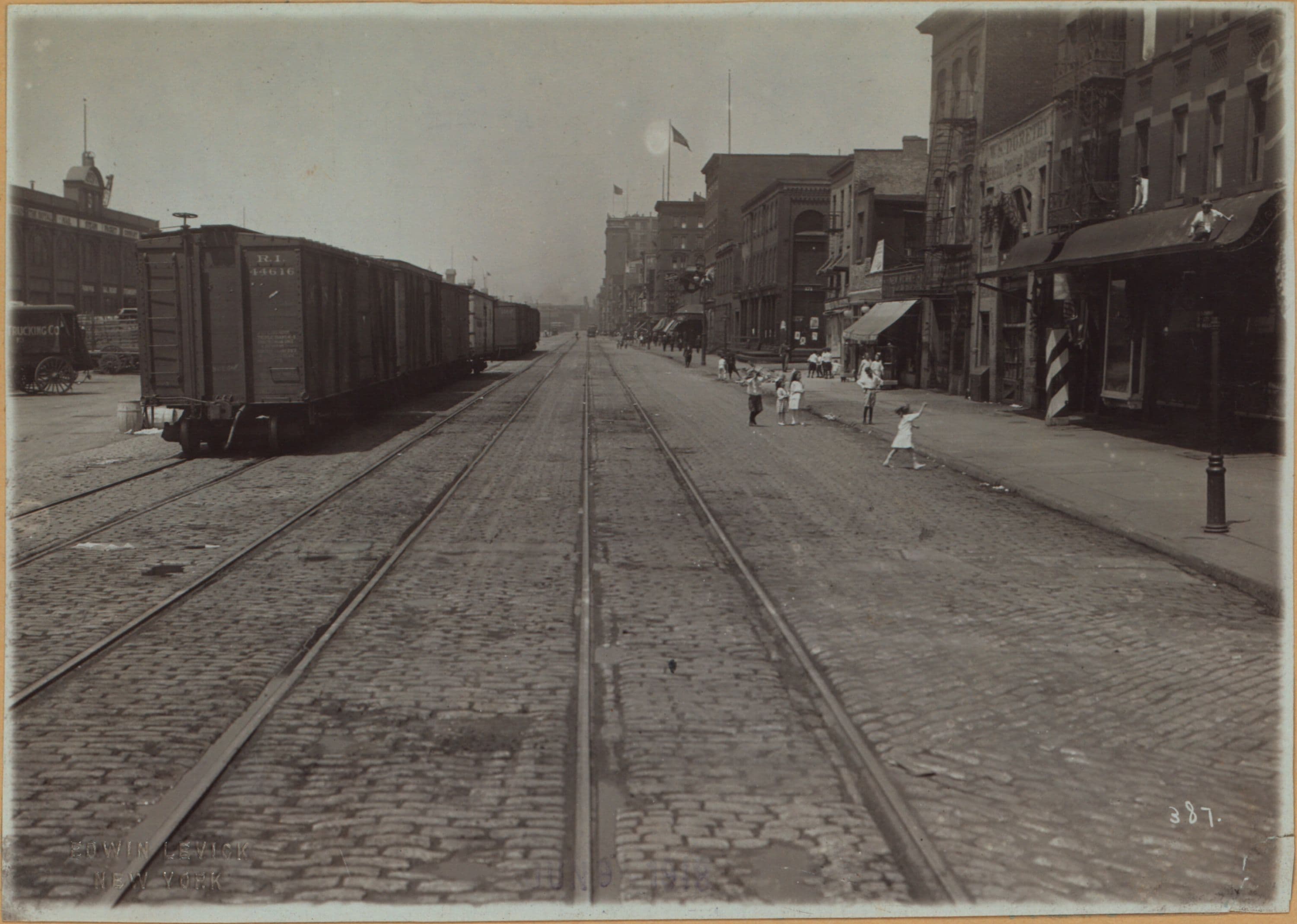 Manhattan: West Street - Clarkson Street