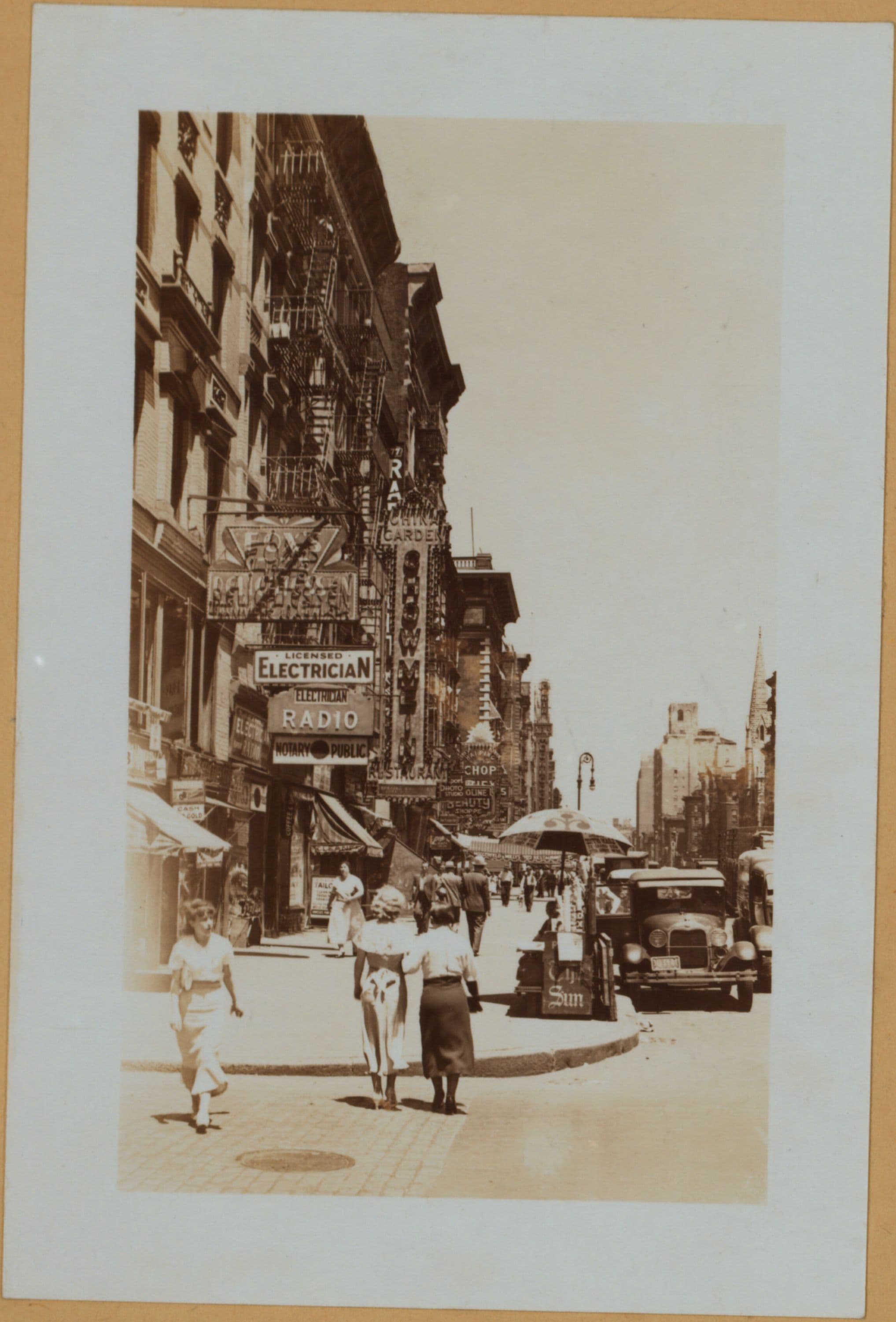 Manhattan: 2nd Ave. - 4th St.