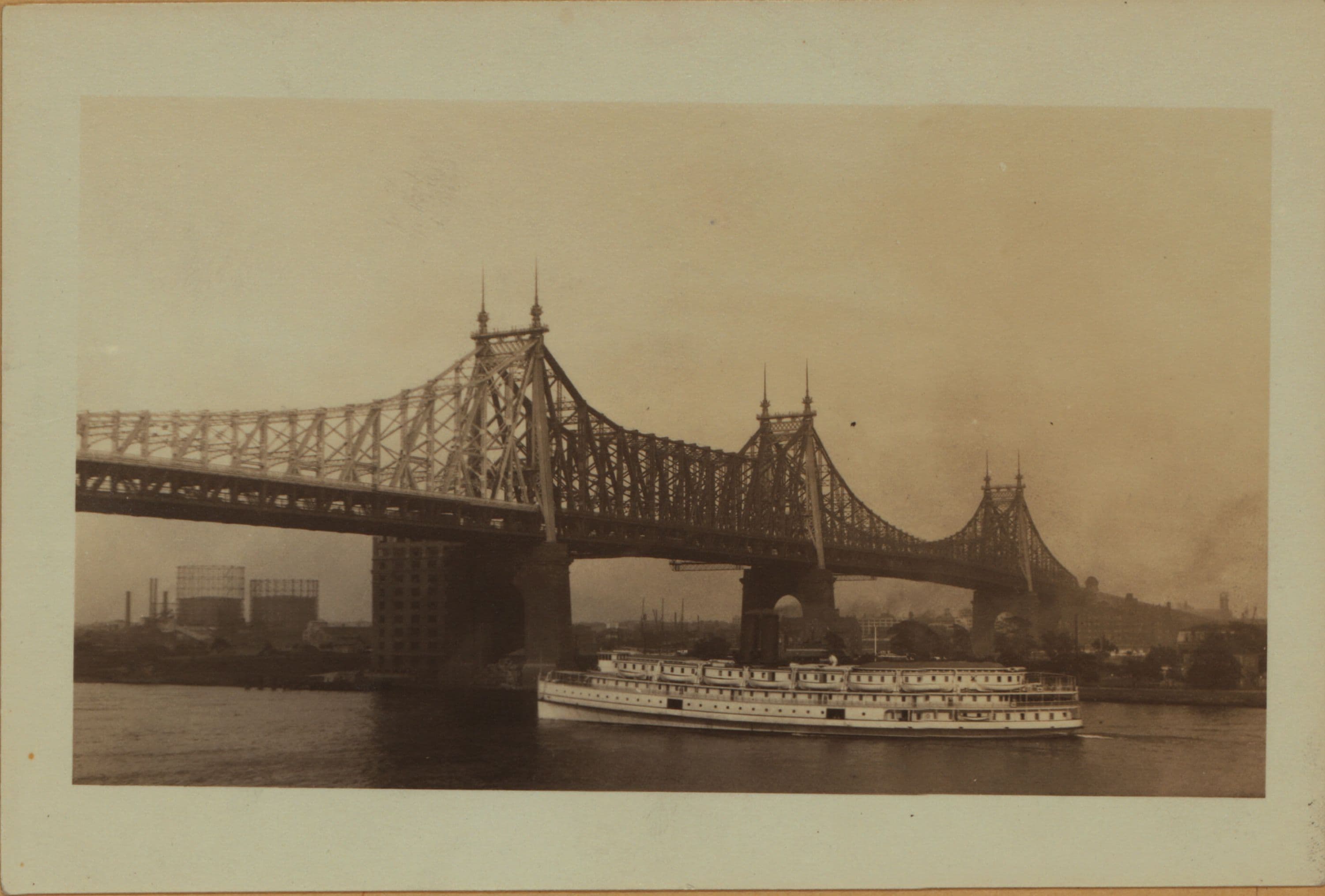 Bridges - Queensboro [Queensborough] Bridge - [River traffic - Welfare Island.]