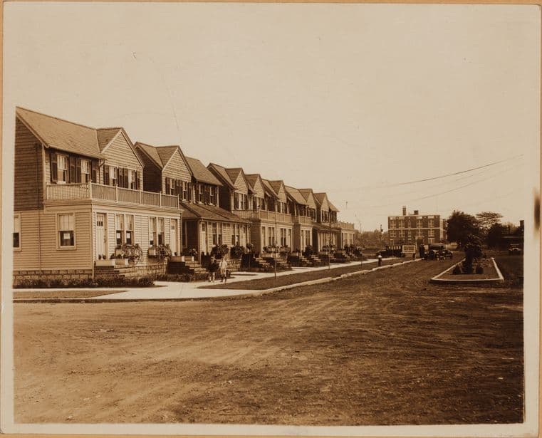 Brooklyn: Fillmore Avenue - 36th Street (East)