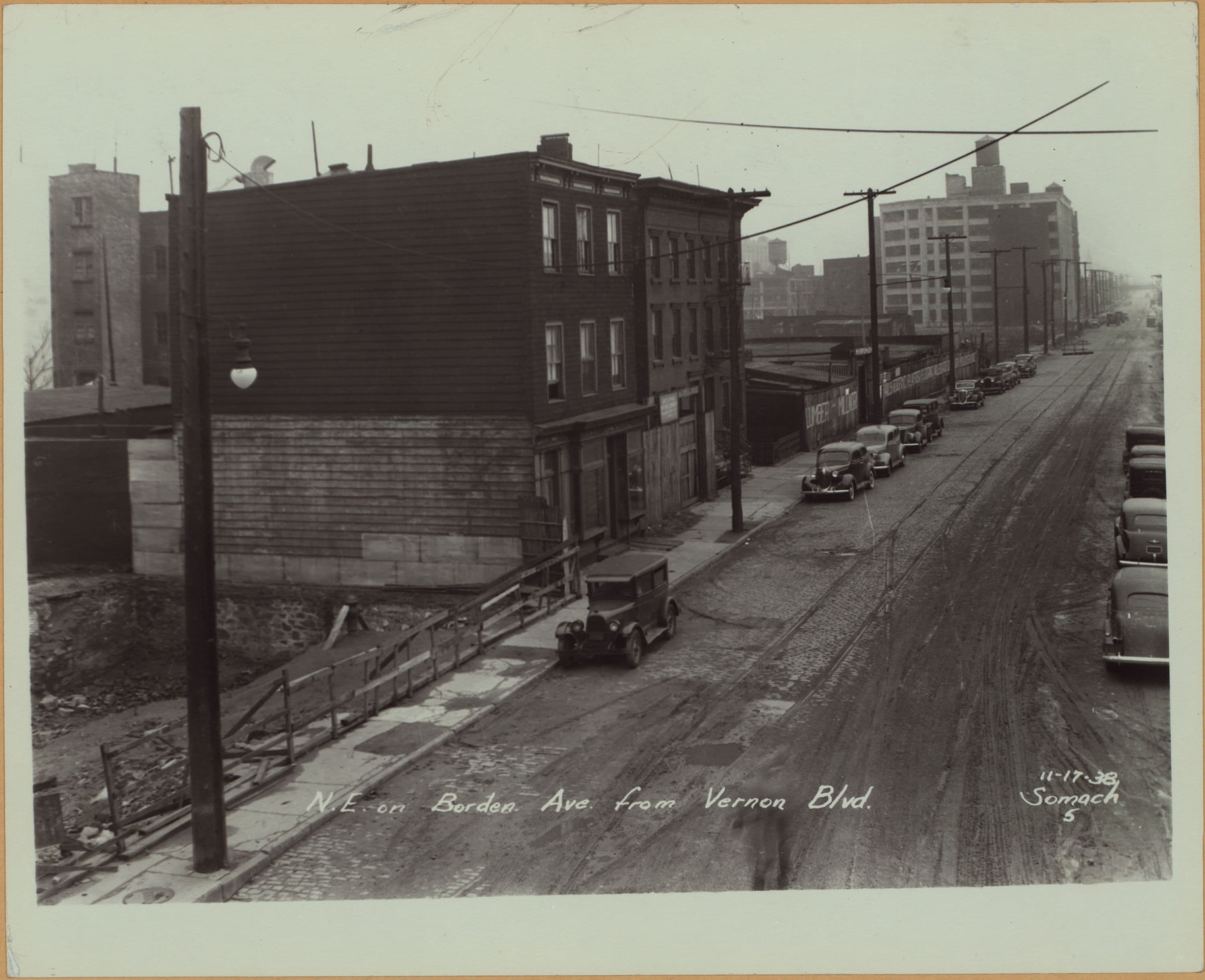 Queens: Borden Avenue - Vernon Boulevard