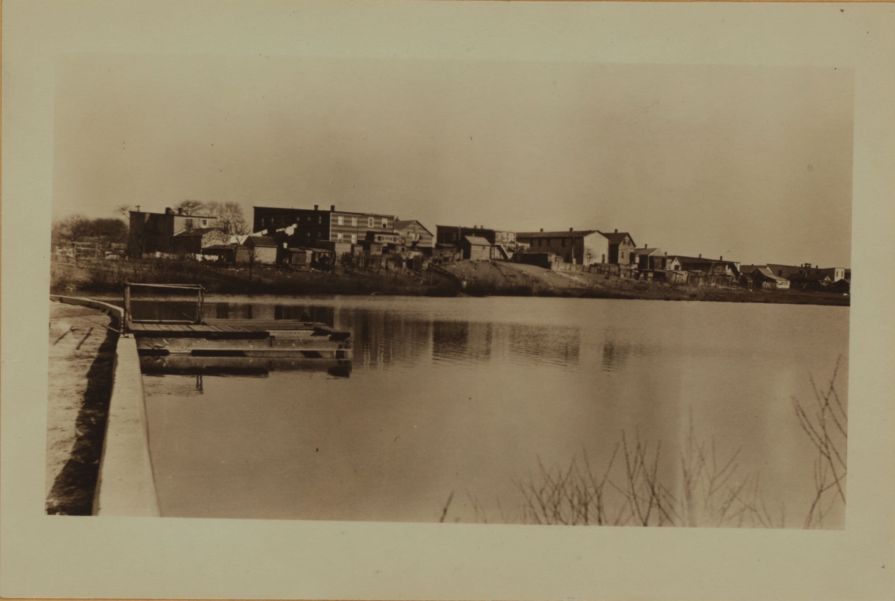 Richmond: Richmond Terrace - Holland Avenue