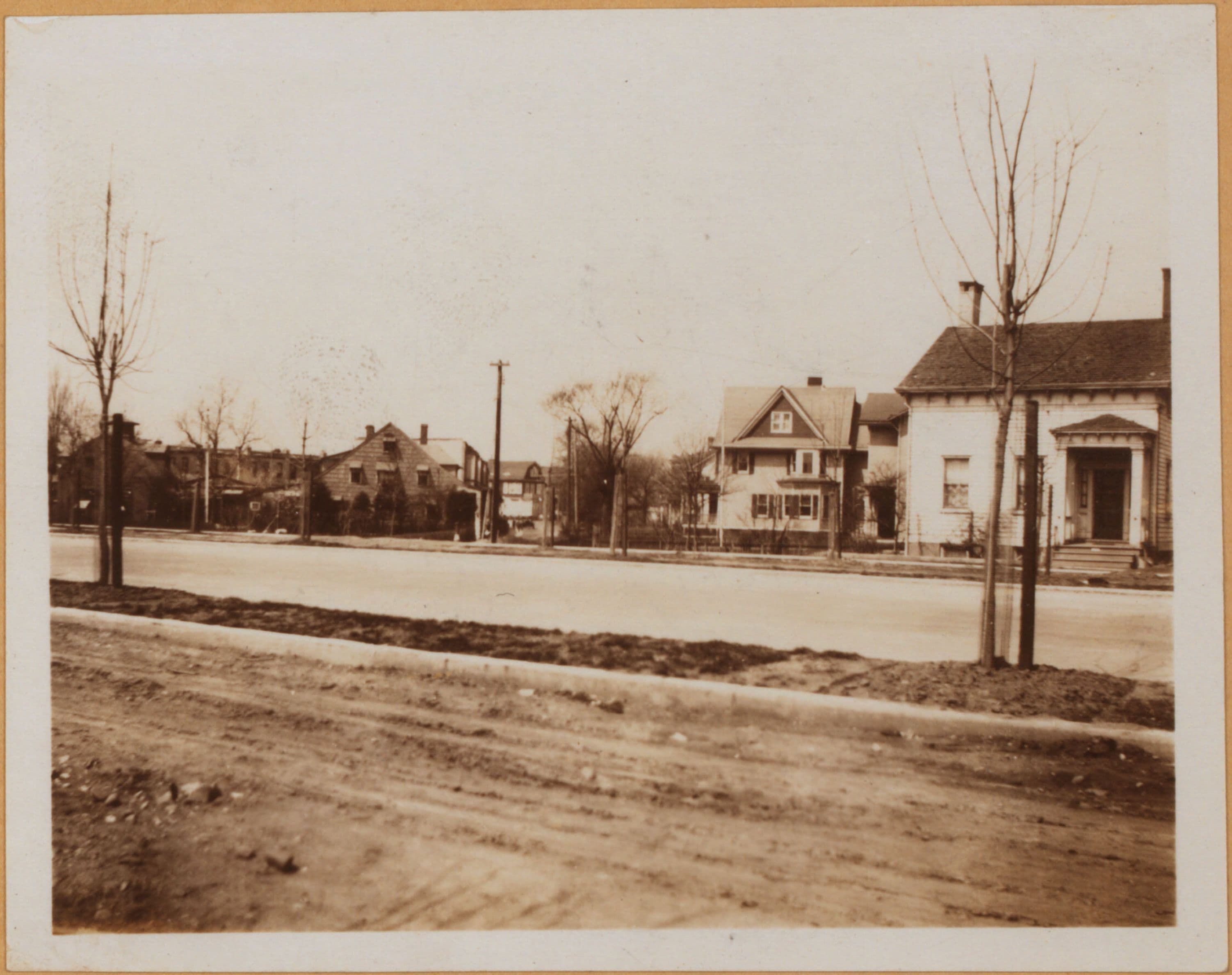 Brooklyn: Hubbard Place - Kings Highway
