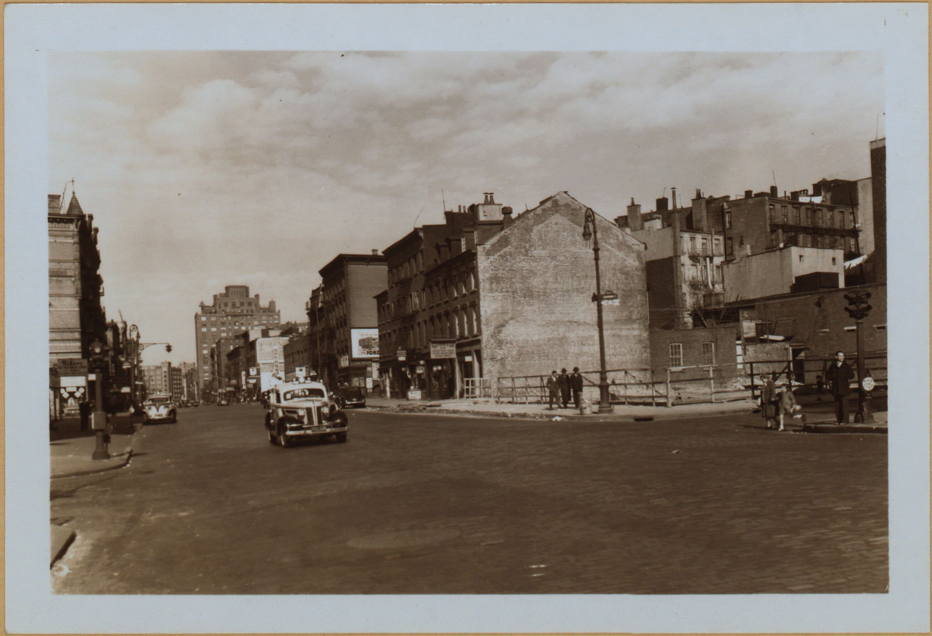 Manhattan: Hudson Street - Christopher Street