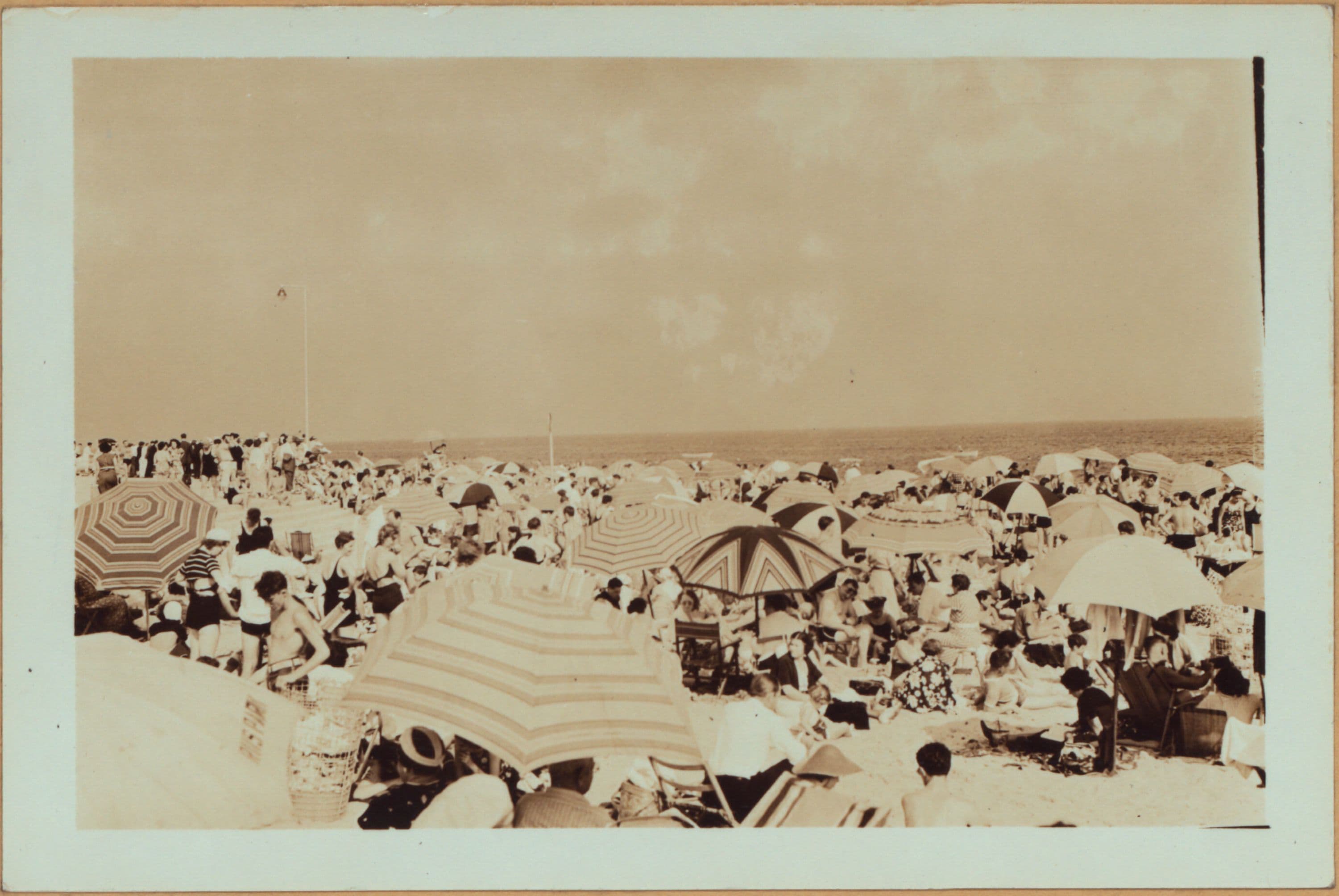Queens: Jacob Riis Park - [Rockaway Beach.]