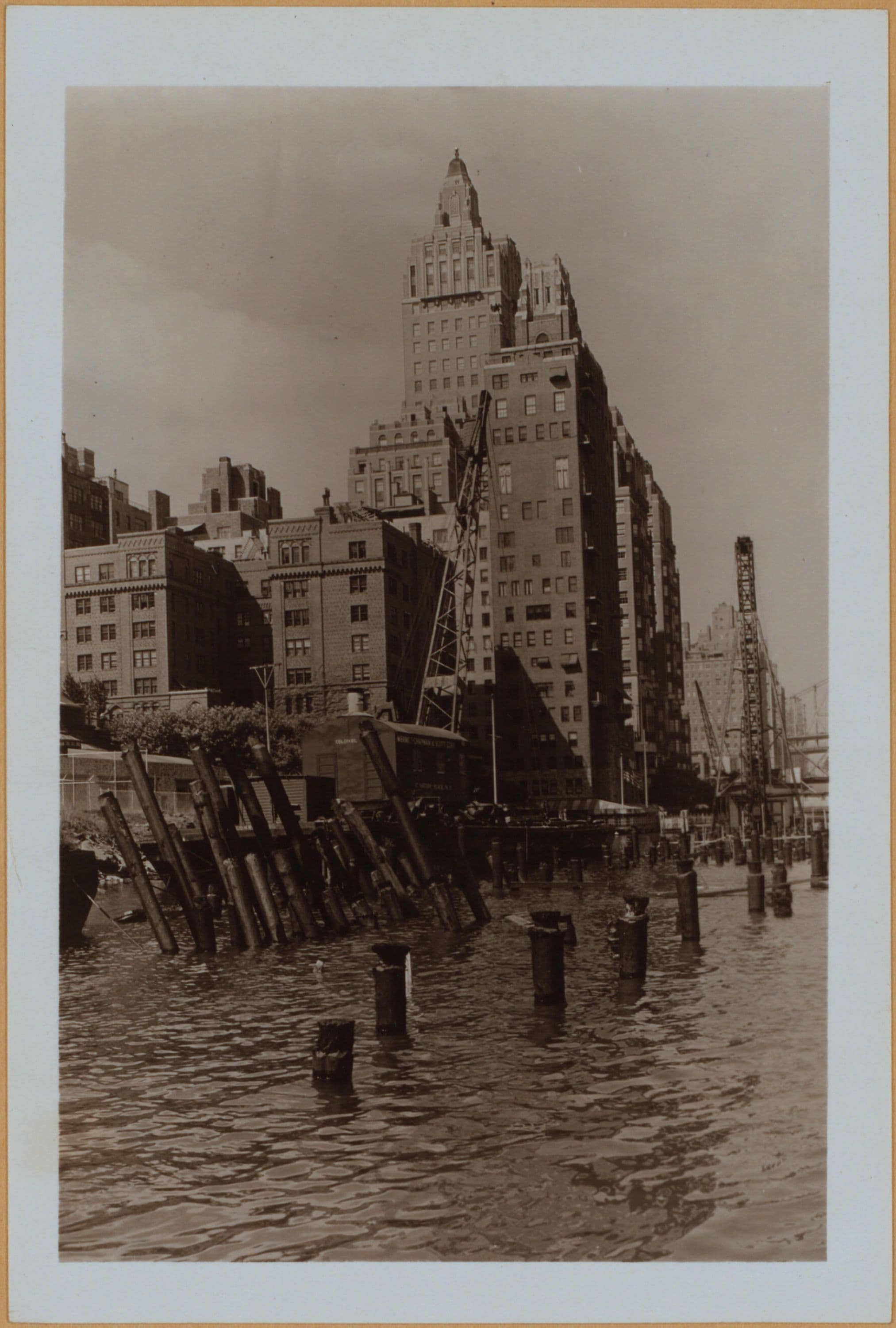 Manhattan: East River Drive - 49th Street (East)
