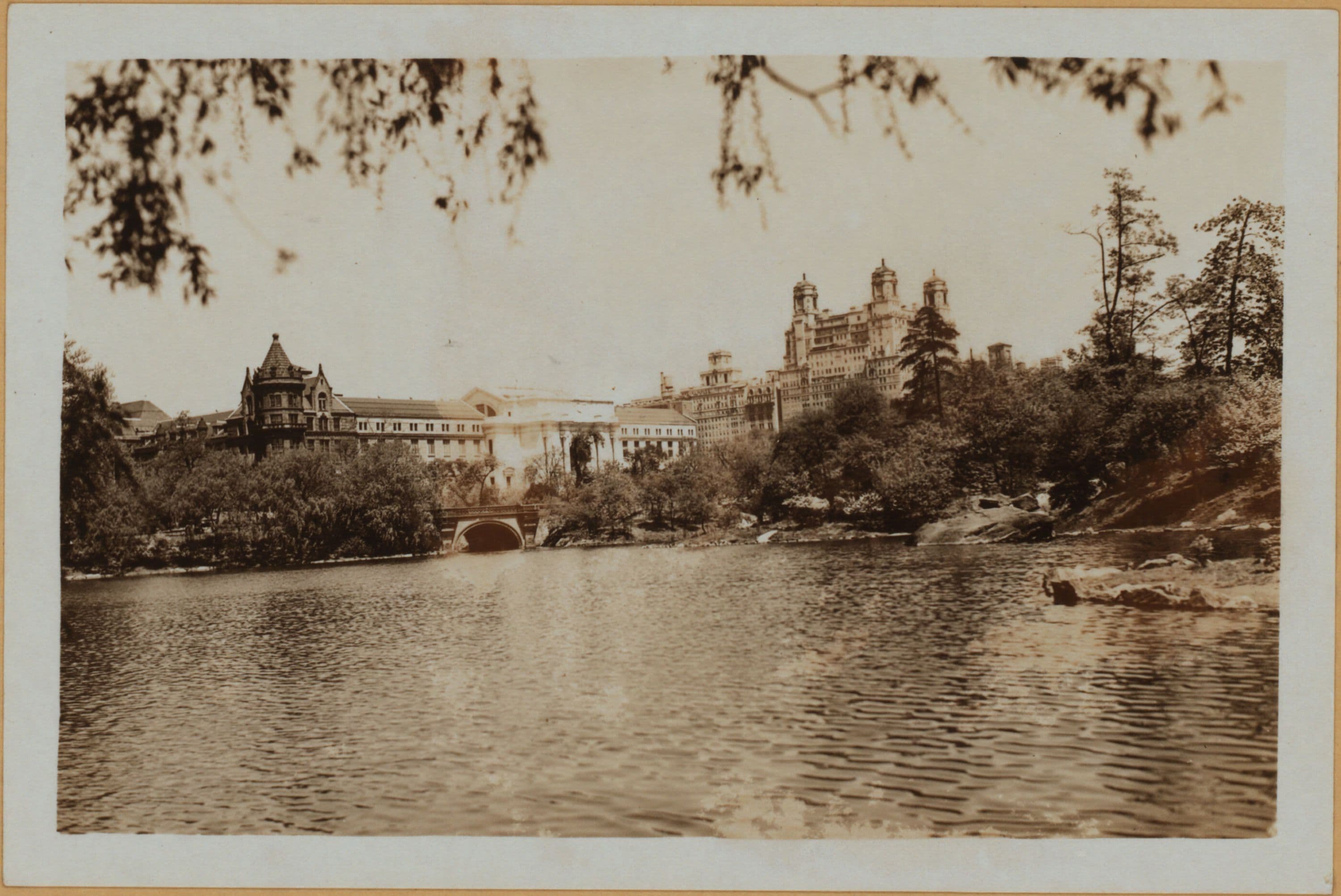 Manhattan: Central Park - The Lake.