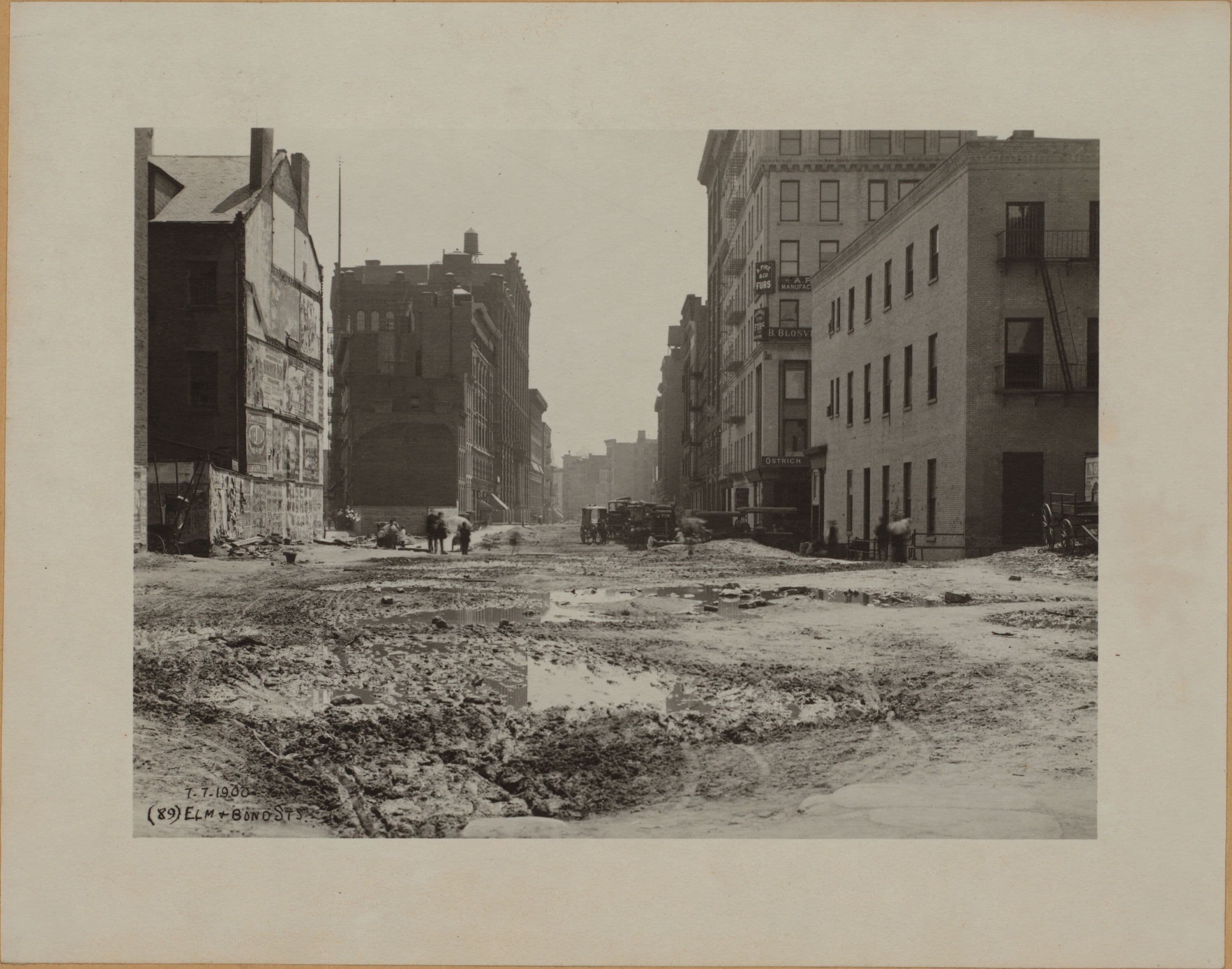 Manhattan: Lafayette Street - Bond Street