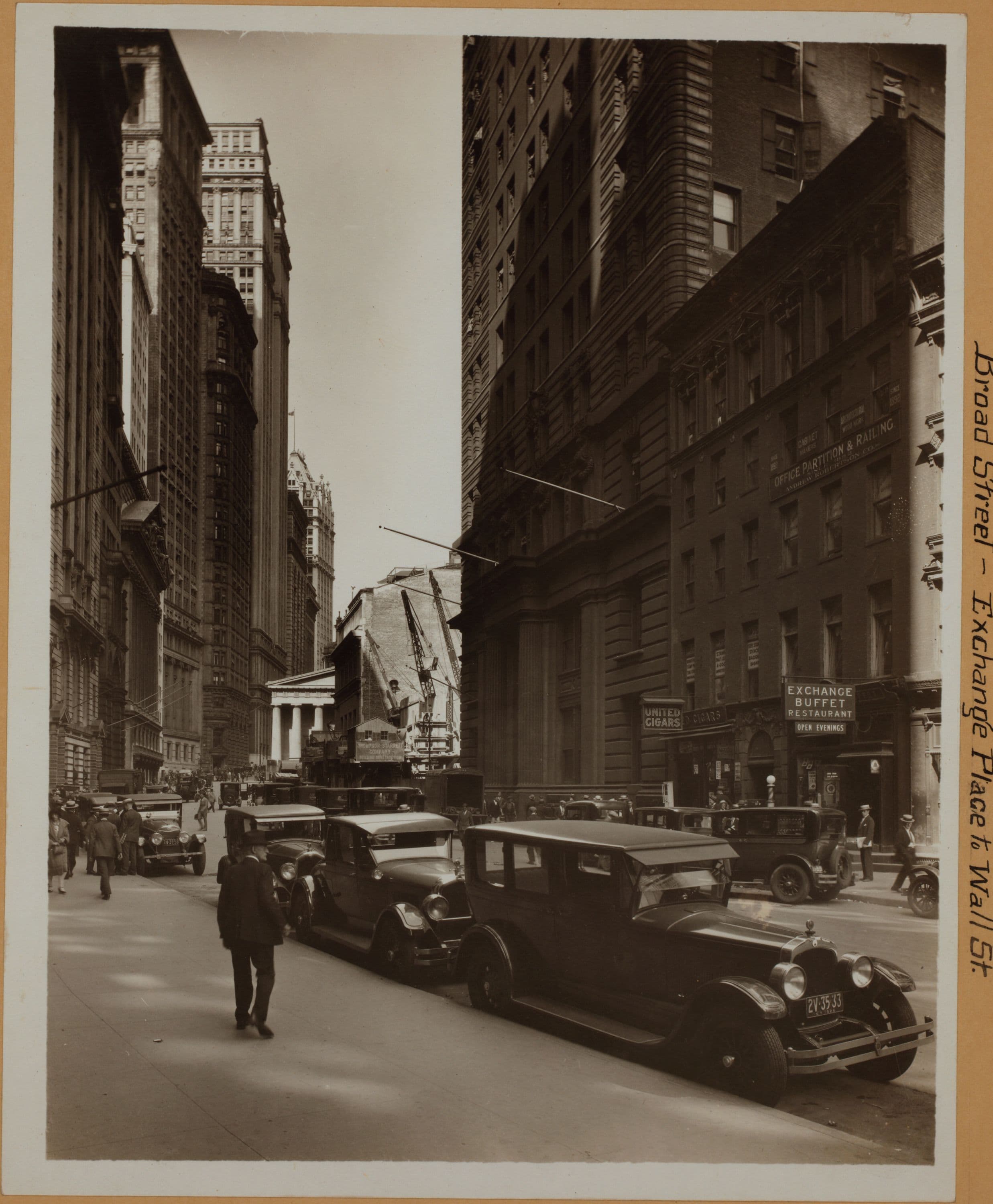 Manhattan: Broad Street - Exchange Place