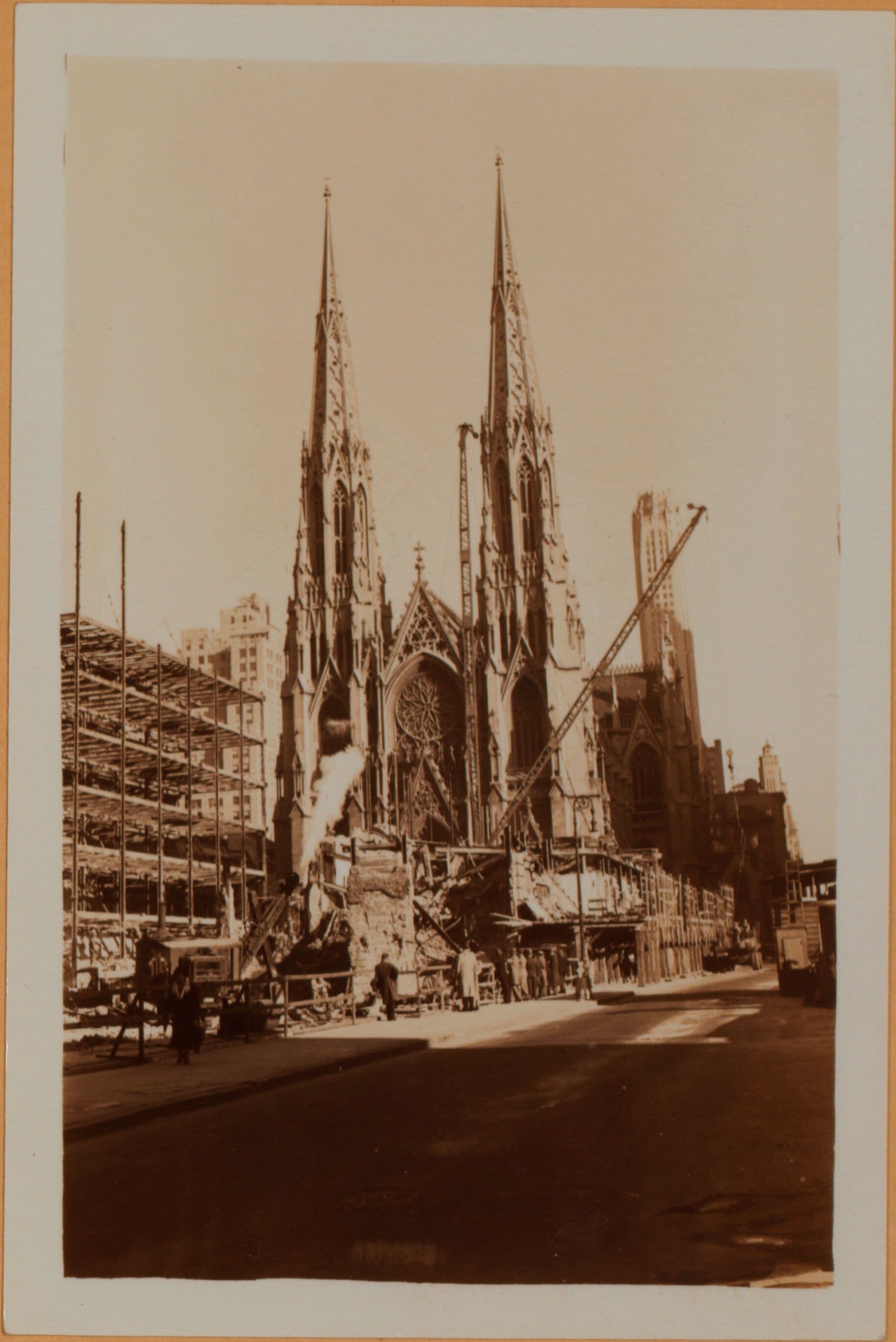 Manhattan: 50th Street (West) - 6th Avenue
