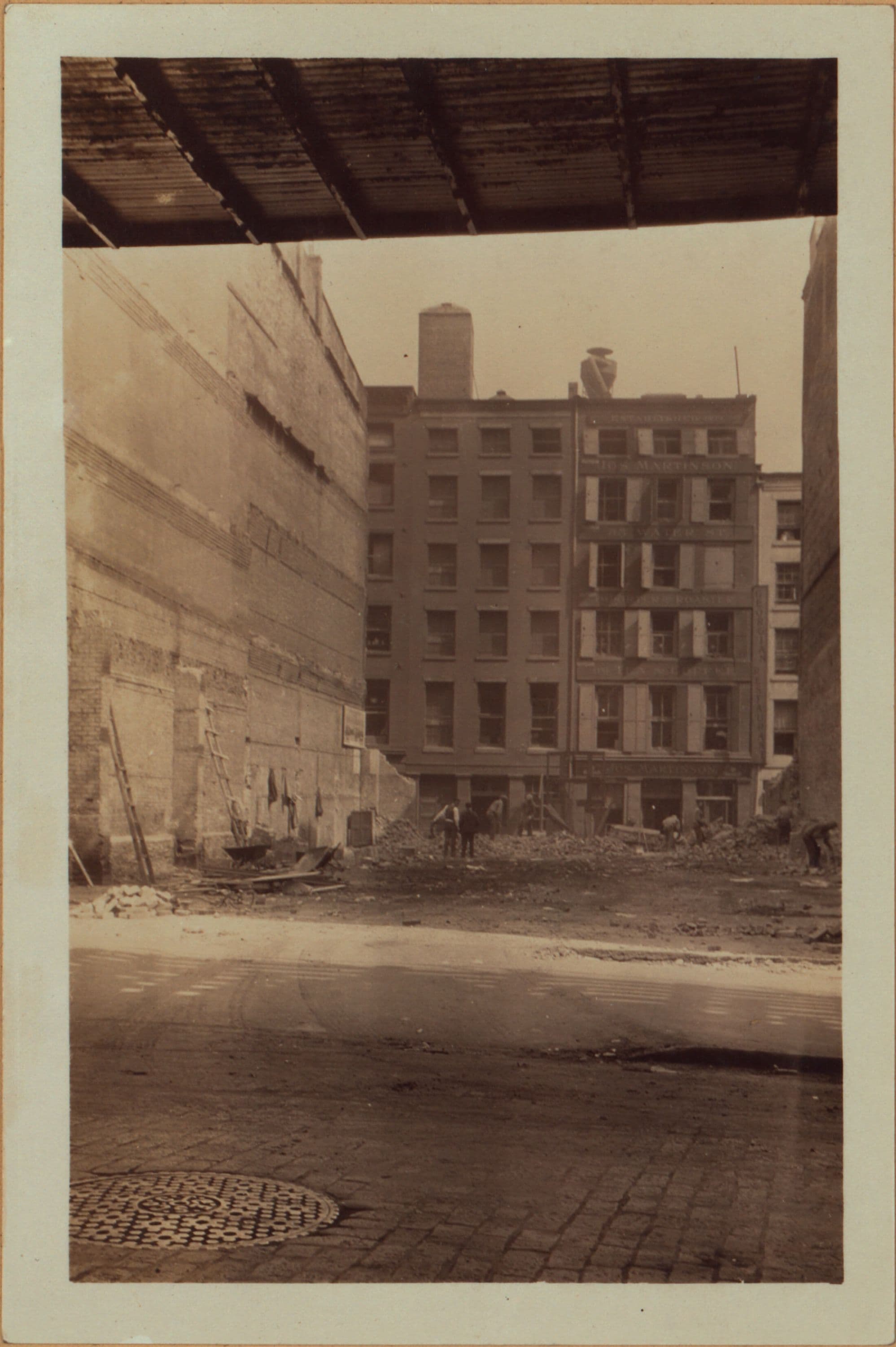 Manhattan: Water Street - Old Slip