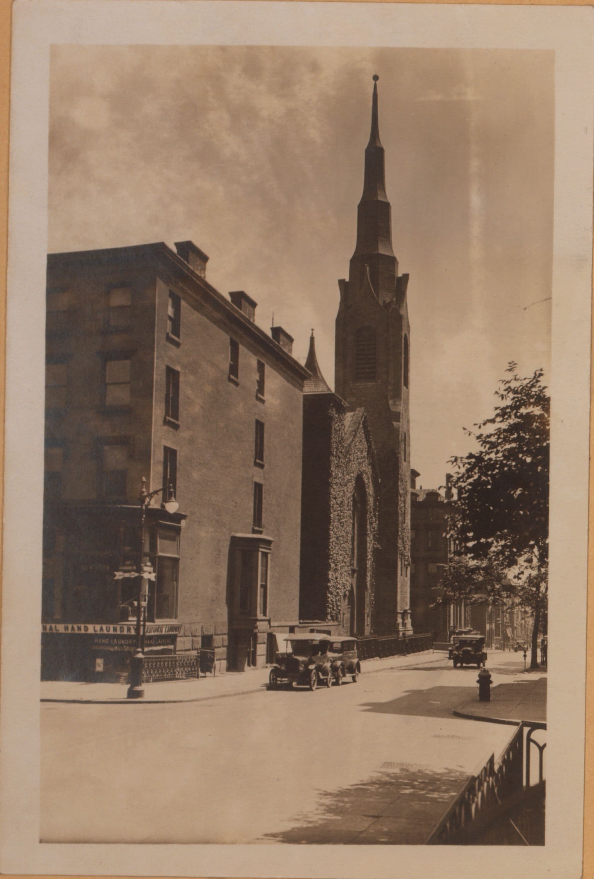Brooklyn: Henry Street - Montague Street