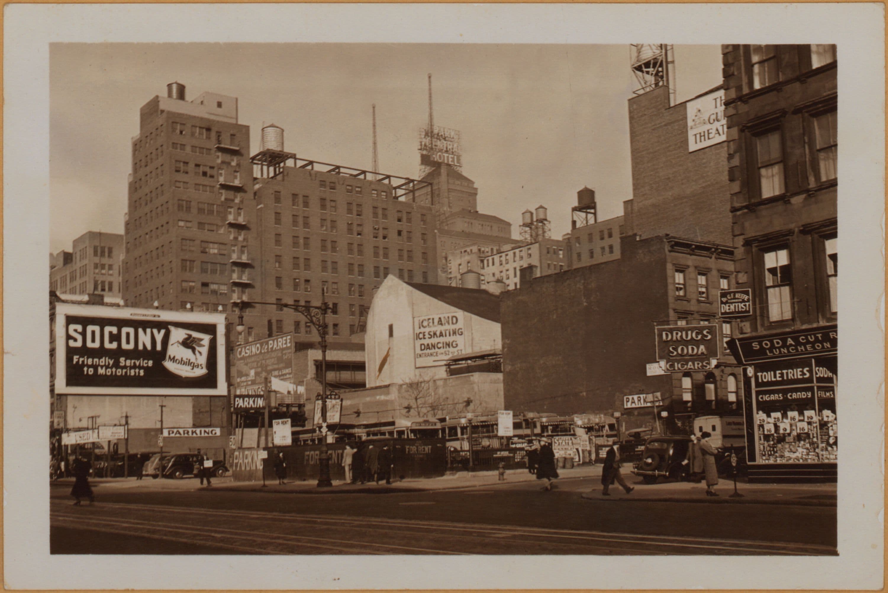 Manhattan: 8th Avenue - 52nd Street (West)