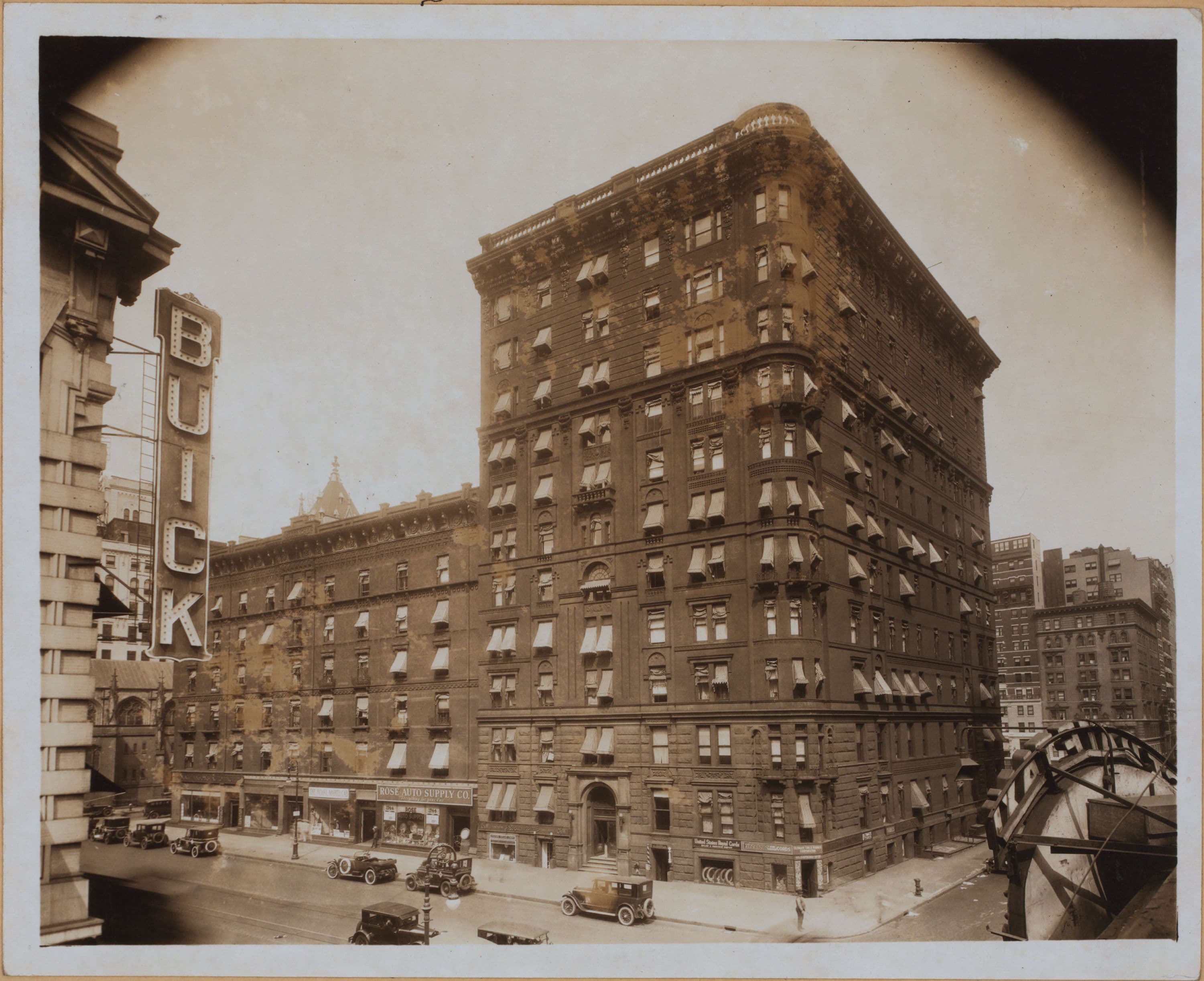 Manhattan: Broadway - 55th Street