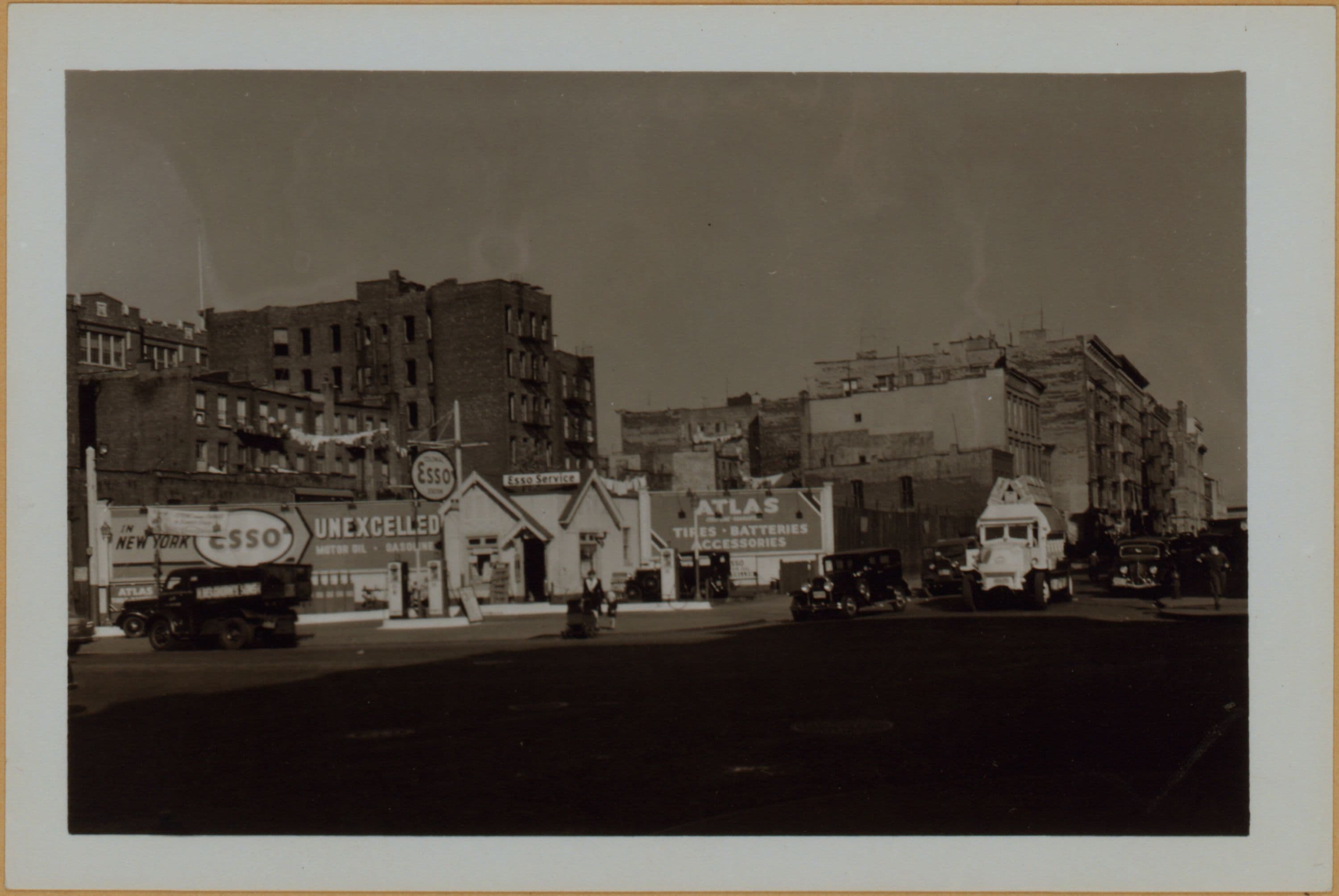 Manhattan: 1st Ave. - 119th St. E.