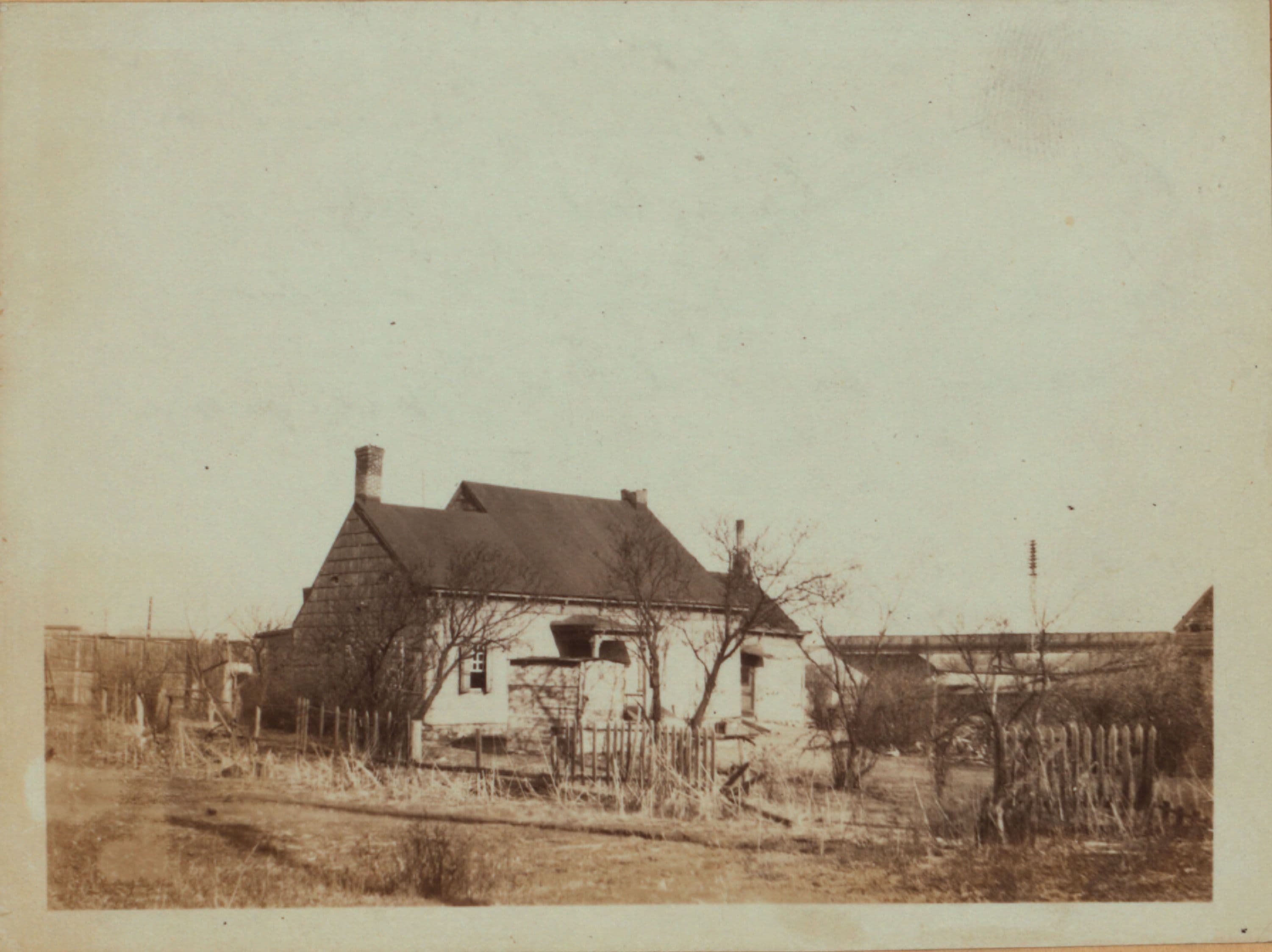 Queens: Calamus Avenue - 72nd Place