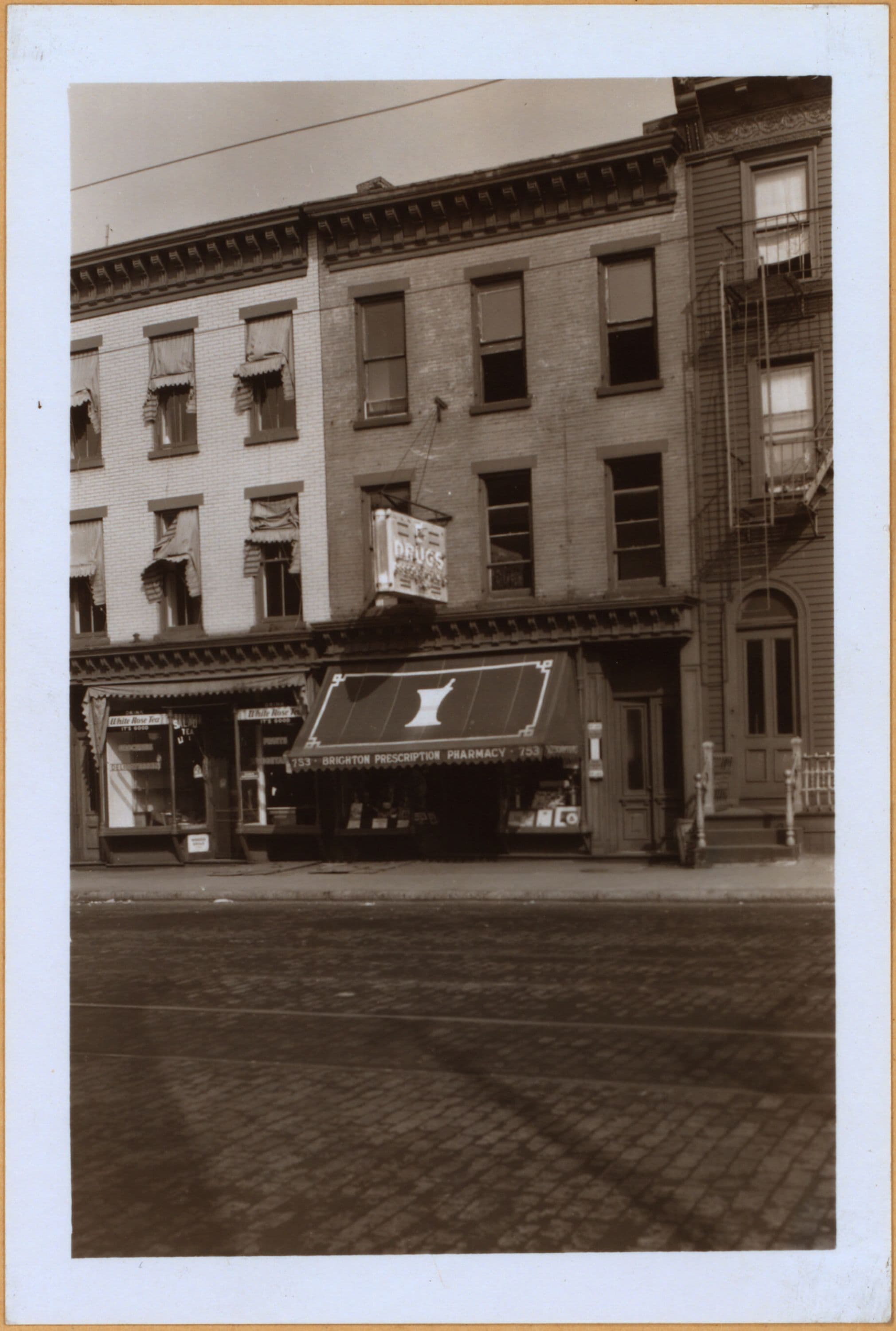 Brooklyn: 3rd Avenue - 27th Street