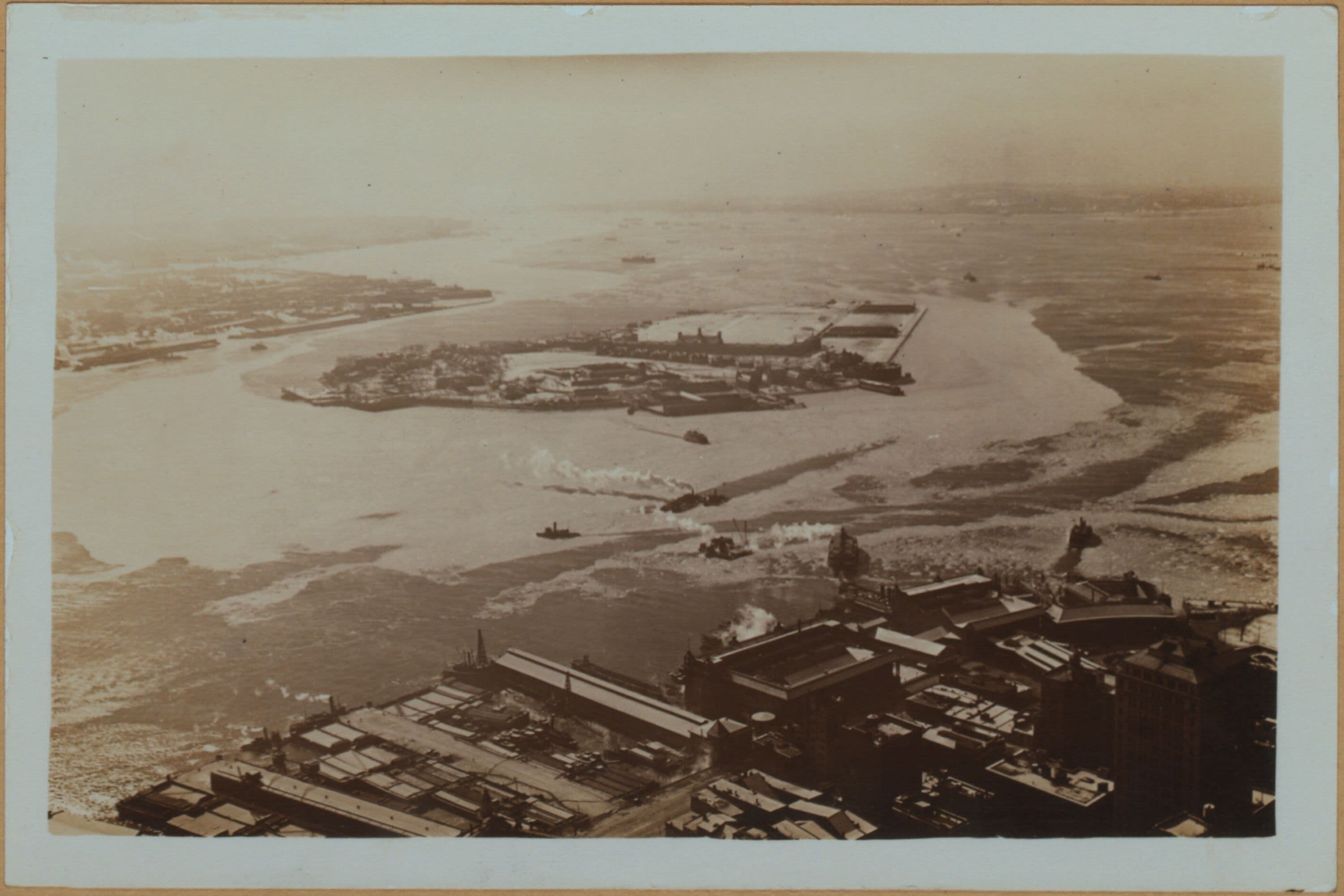 Islands - Governors Island - Bird's-eye-view., 1929–1934