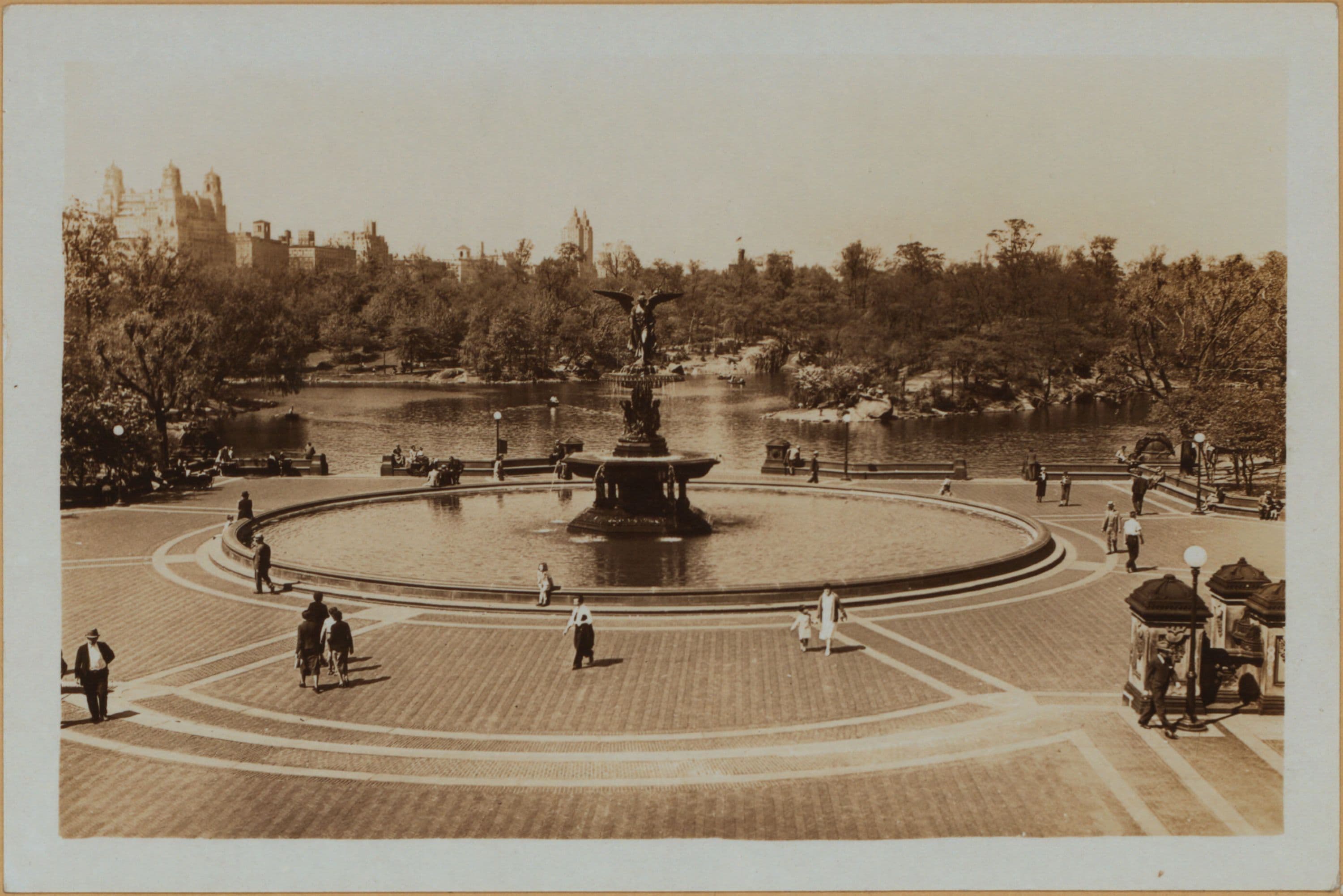 Manhattan: Central Park - The Mall, 1933