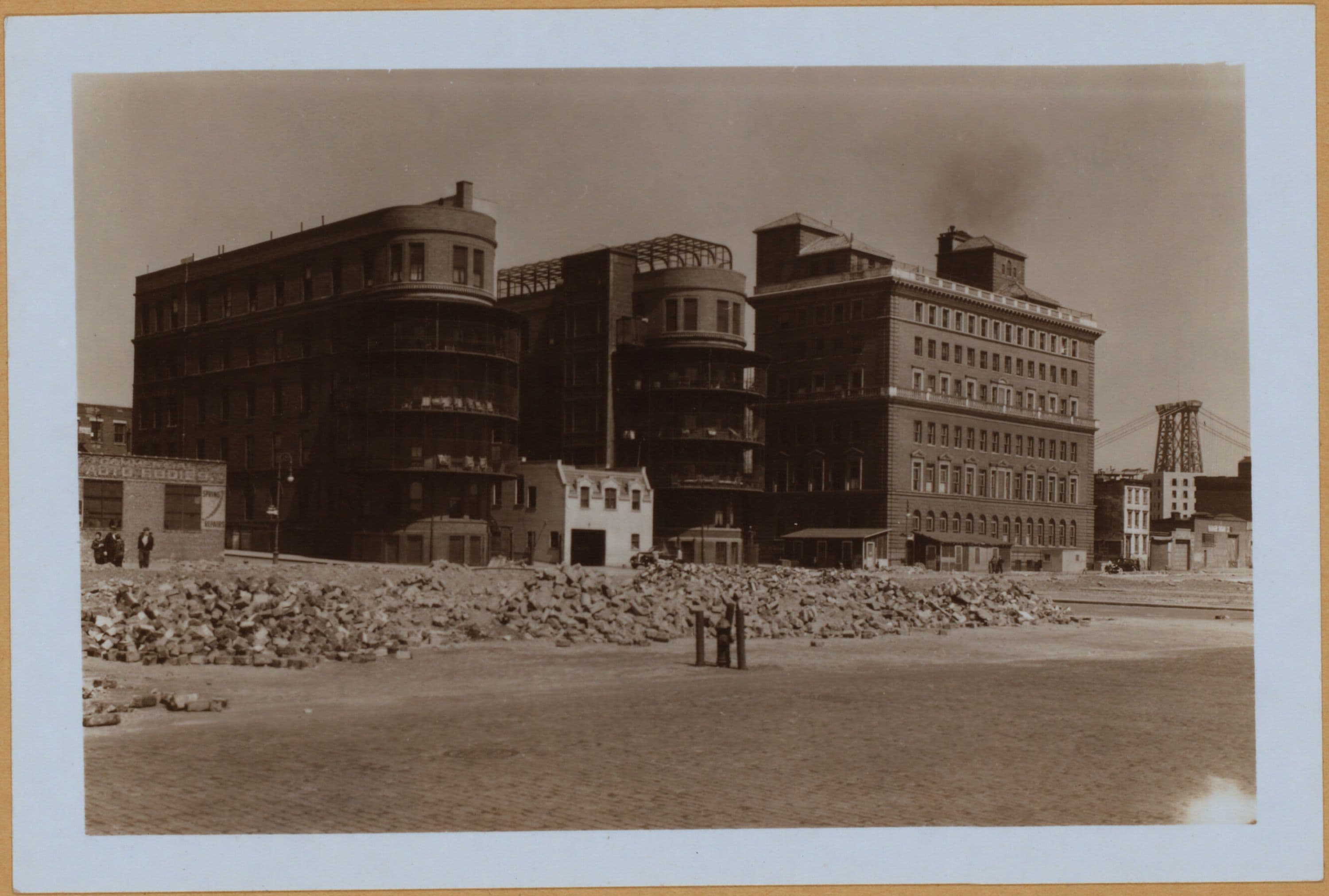 Manhattan: Front Street - Gouverneur Slip