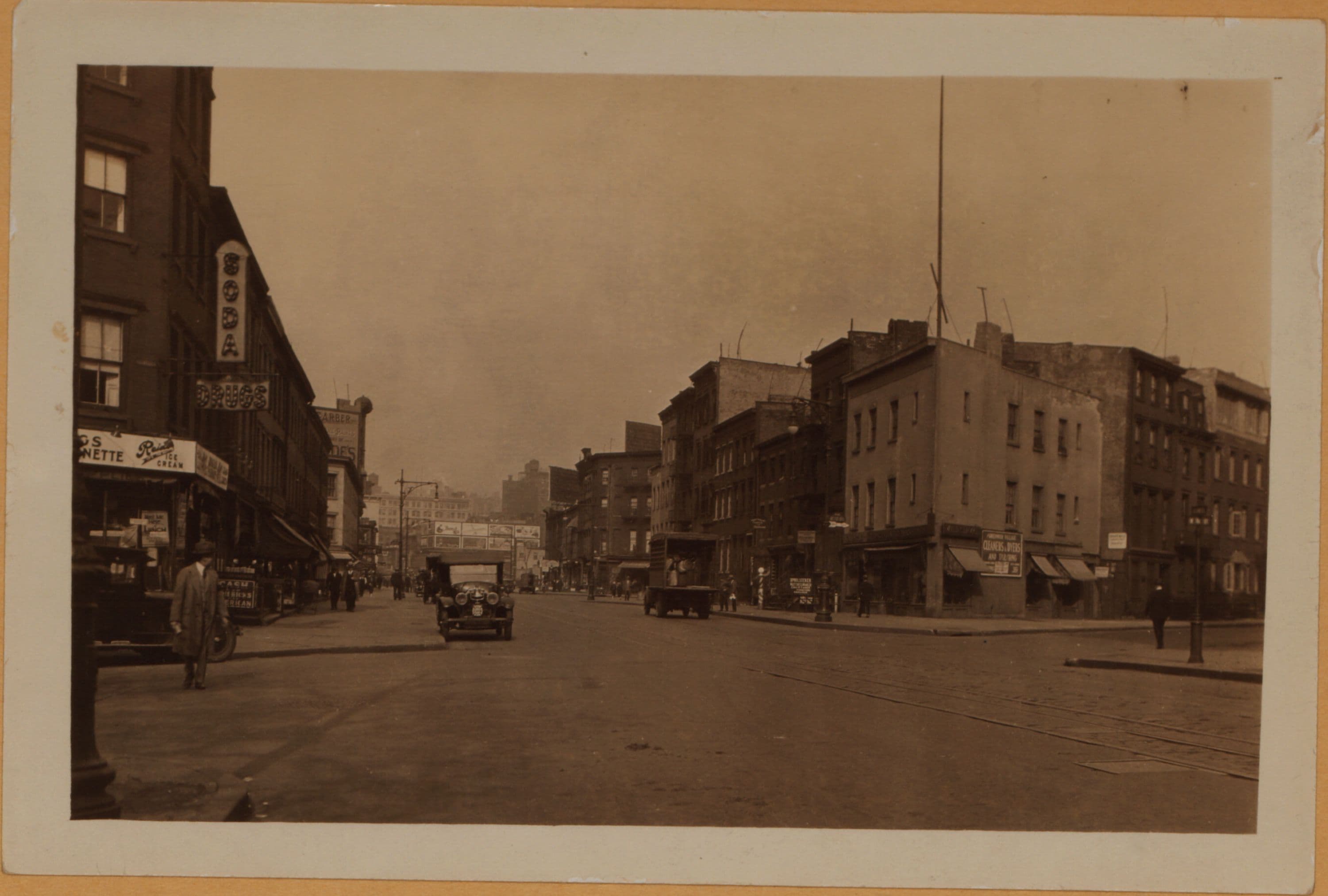 Manhattan: 8th Avenue - 12th Street (West)