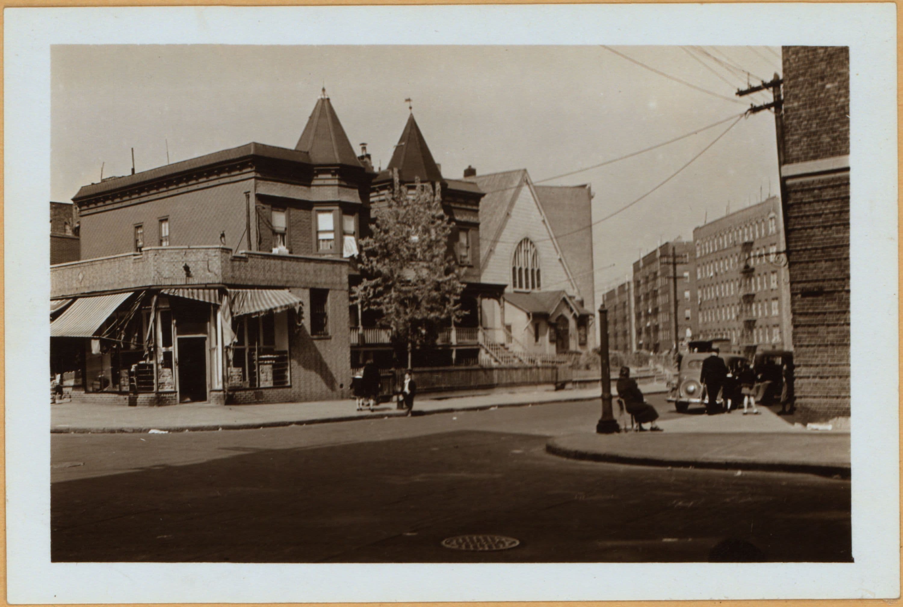 Bronx: Home Street - Bryant Avenue