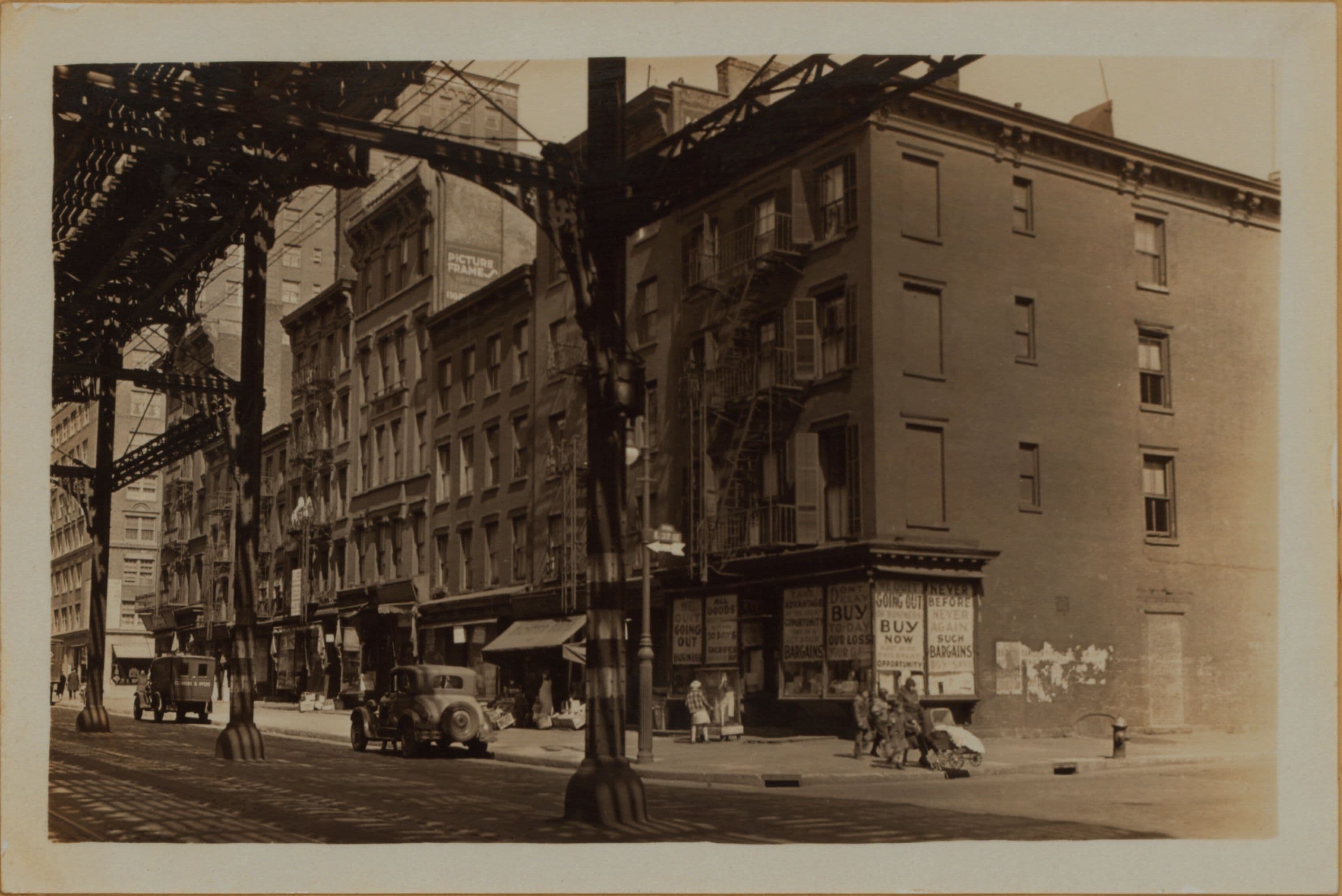 Manhattan: 2nd Ave. - 37th St. E.