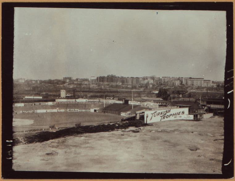 Manhattan: Polo grounds.