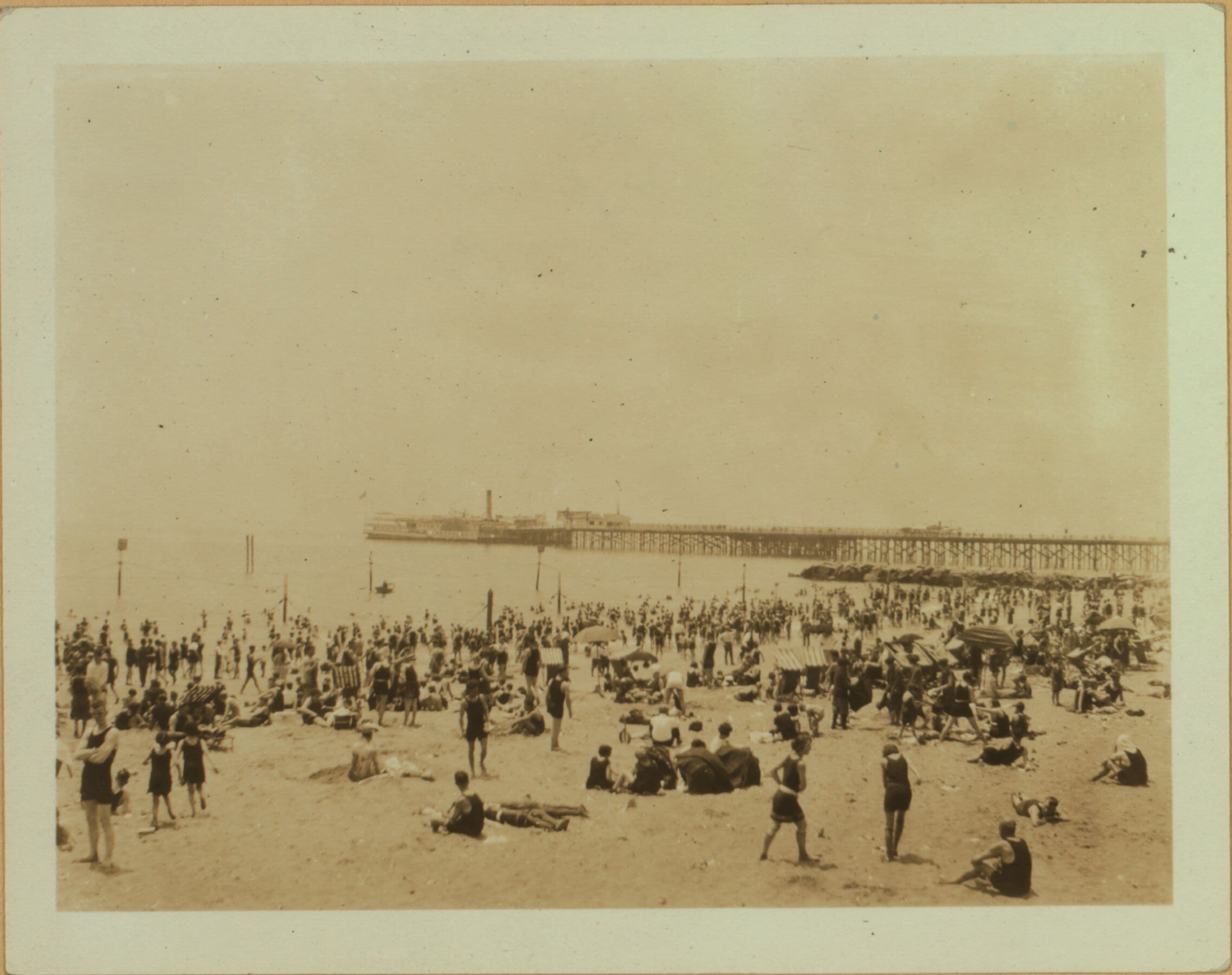 Islands - Coney Island pier - [Boardwalk - Steeplechase Park.]