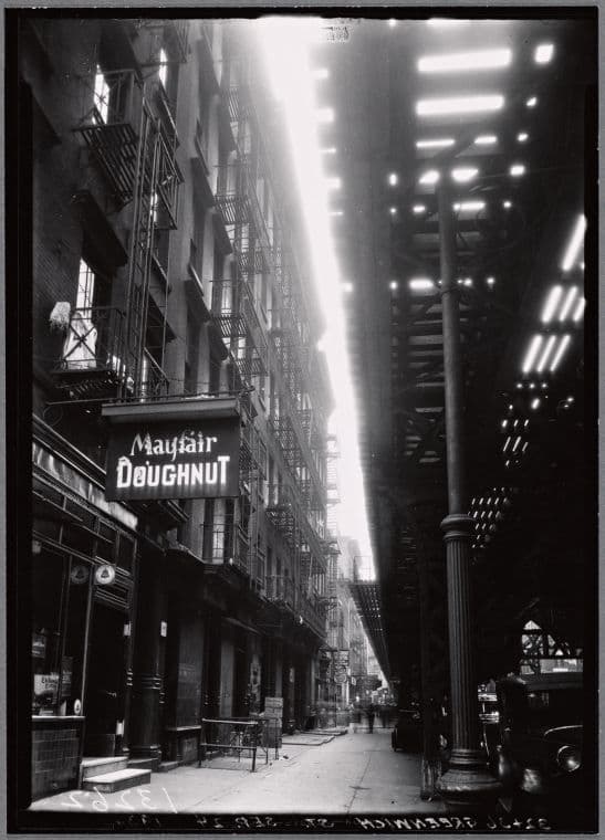 Mayfair Doughnut: 32-36 Greenwich St-Battery-Morris St, Manhattan