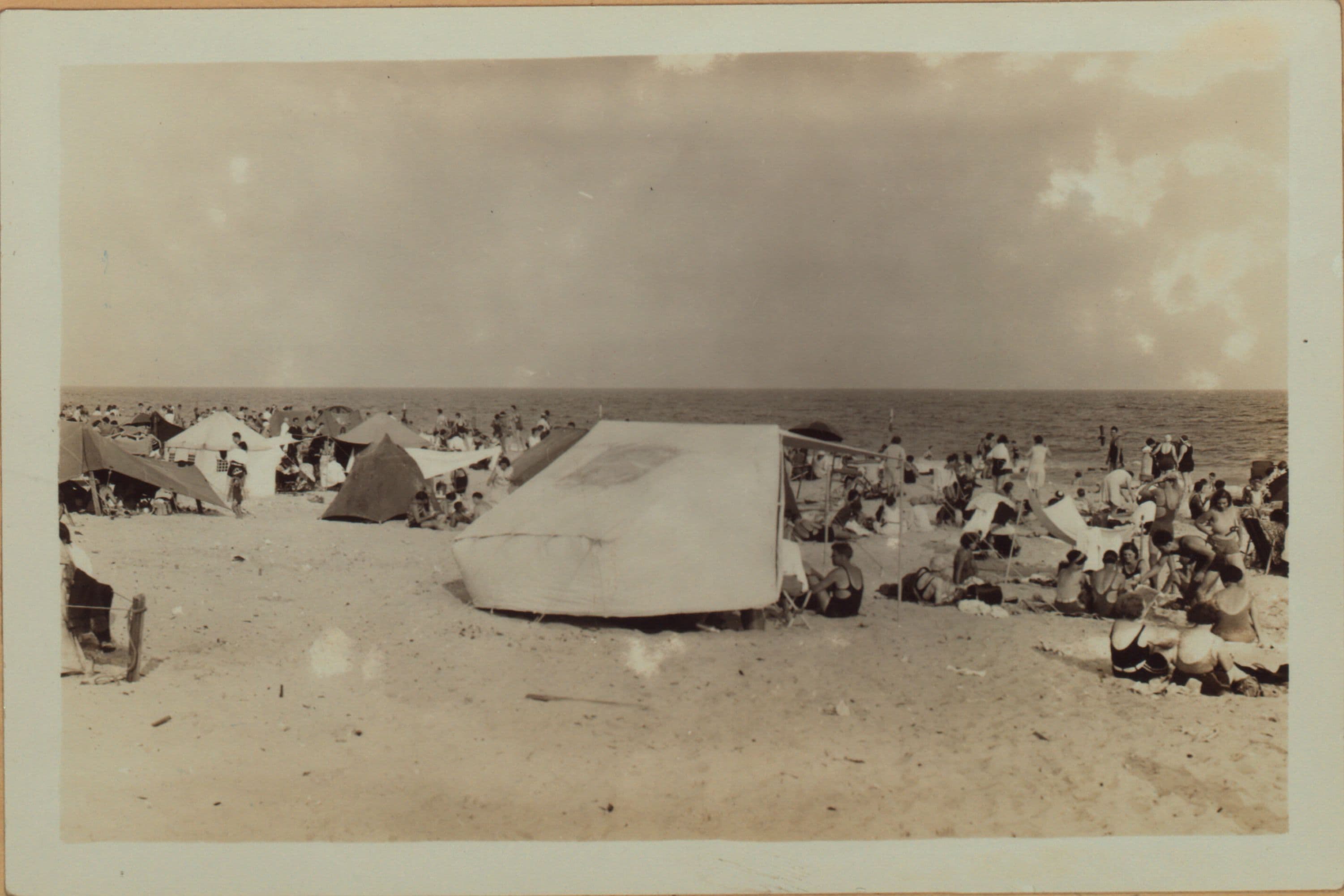 Queens: Jacob Riis Park - [Rockaway Beach.]